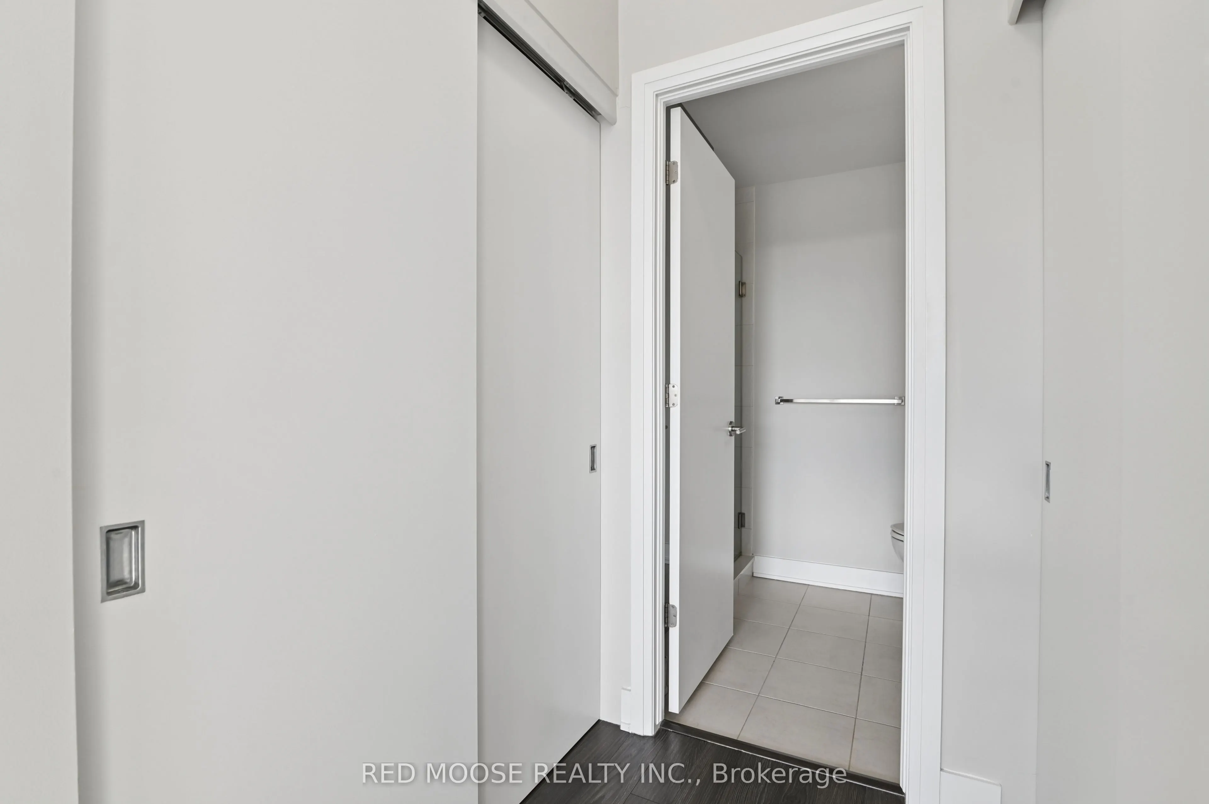 118 Holmwood Avenue #705