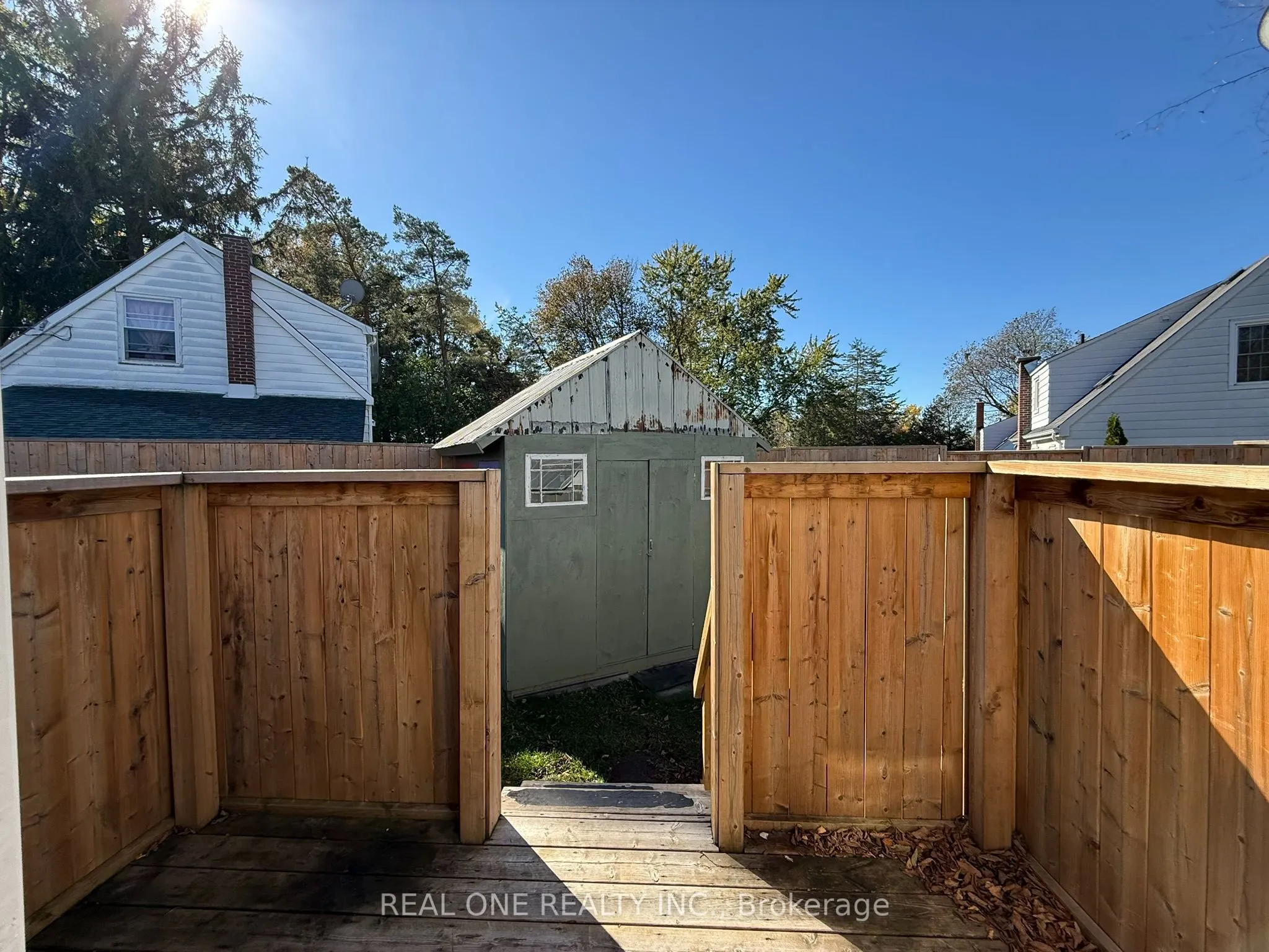 337 Victoria Avenue