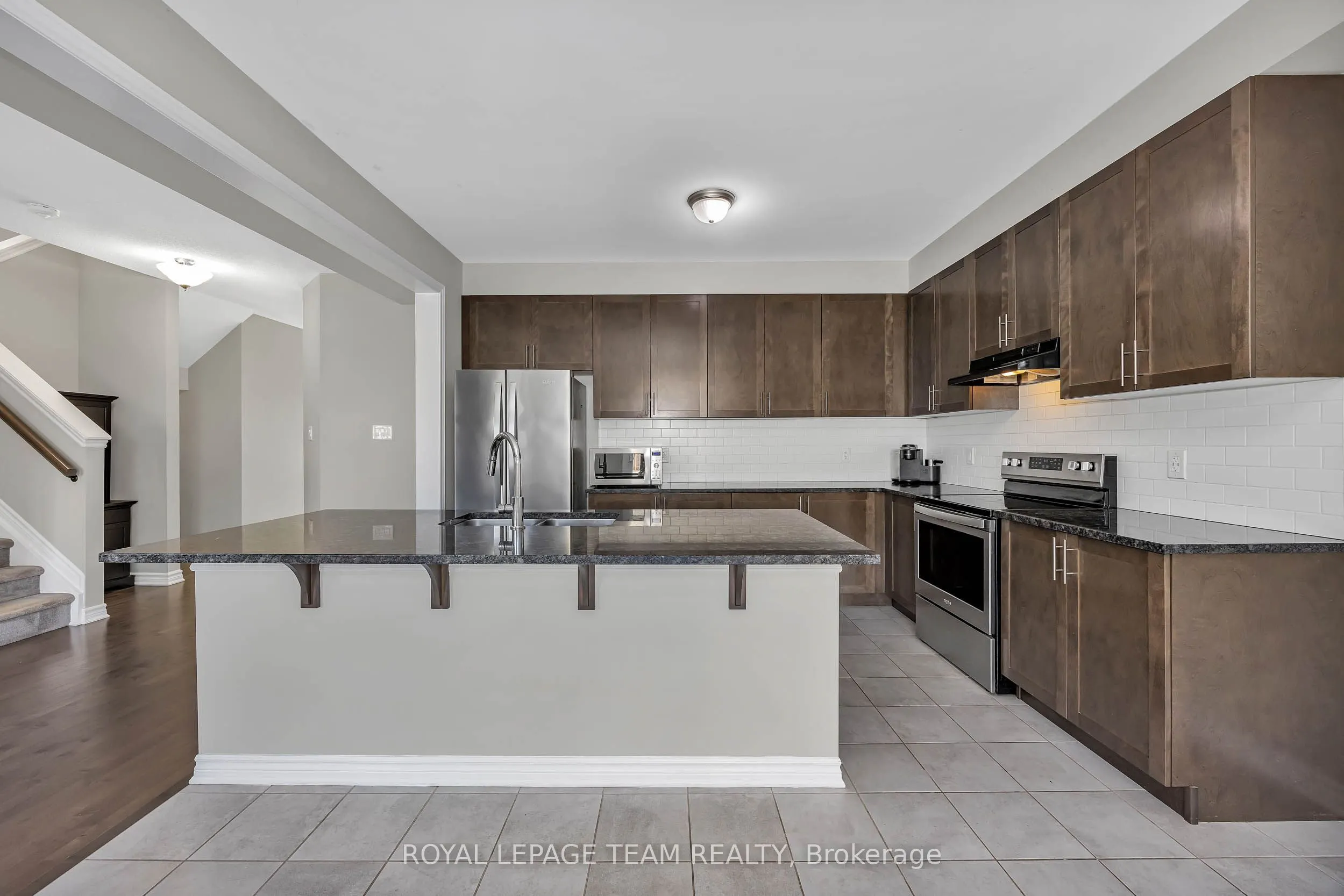 3209 Harvester Crescent