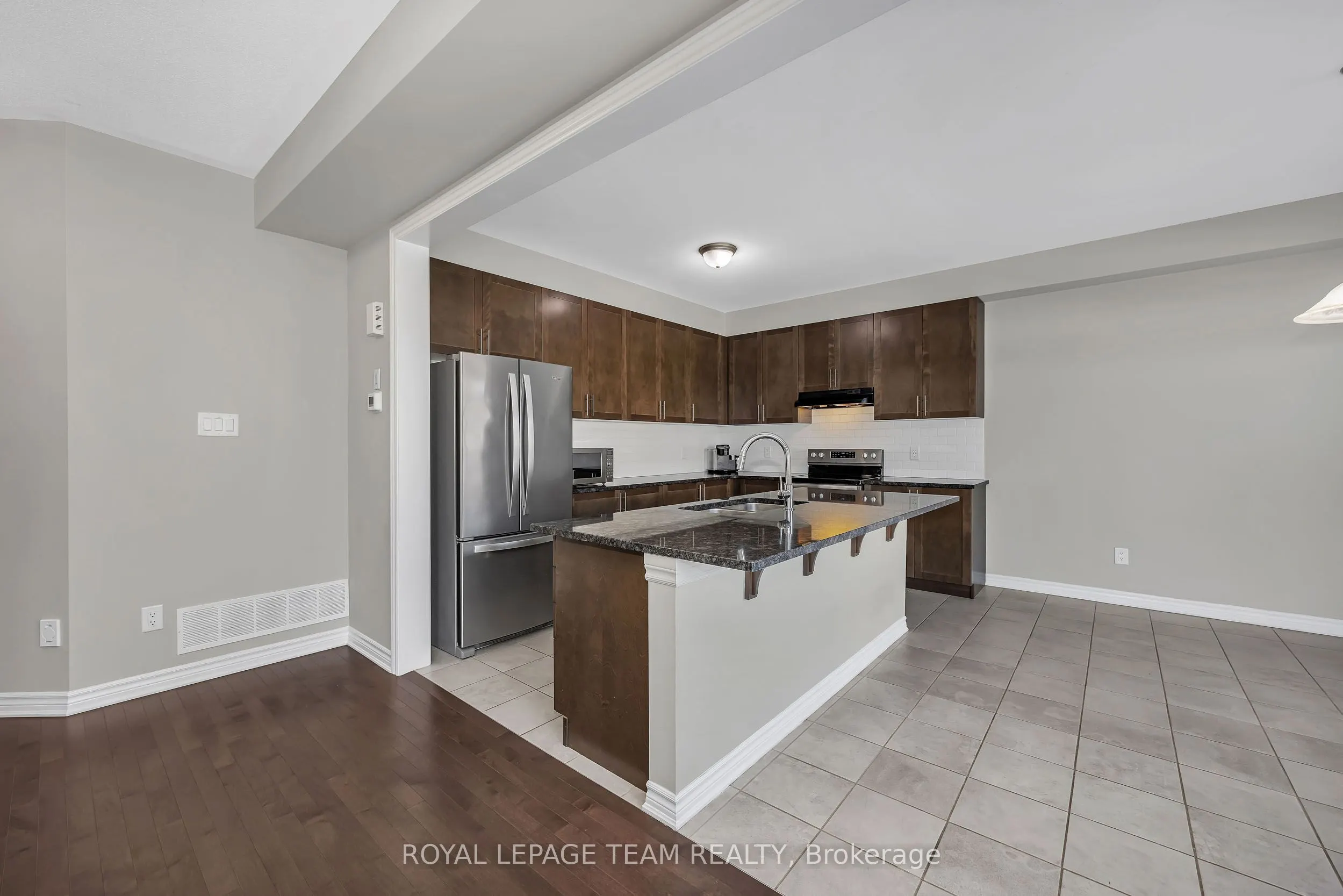 3209 Harvester Crescent