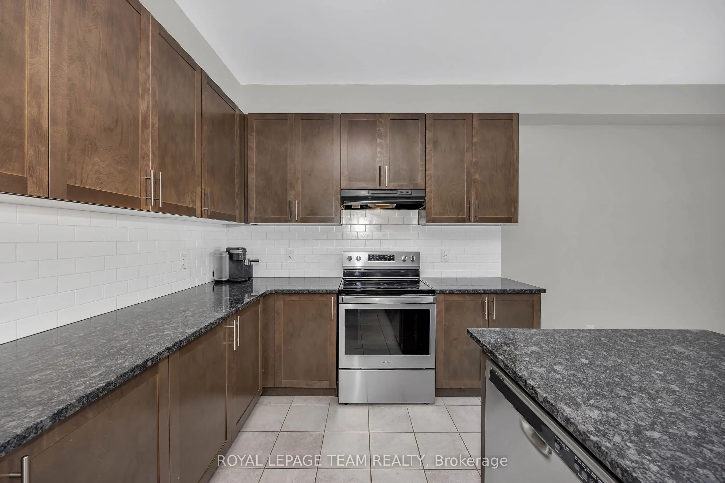 3209 Harvester Crescent