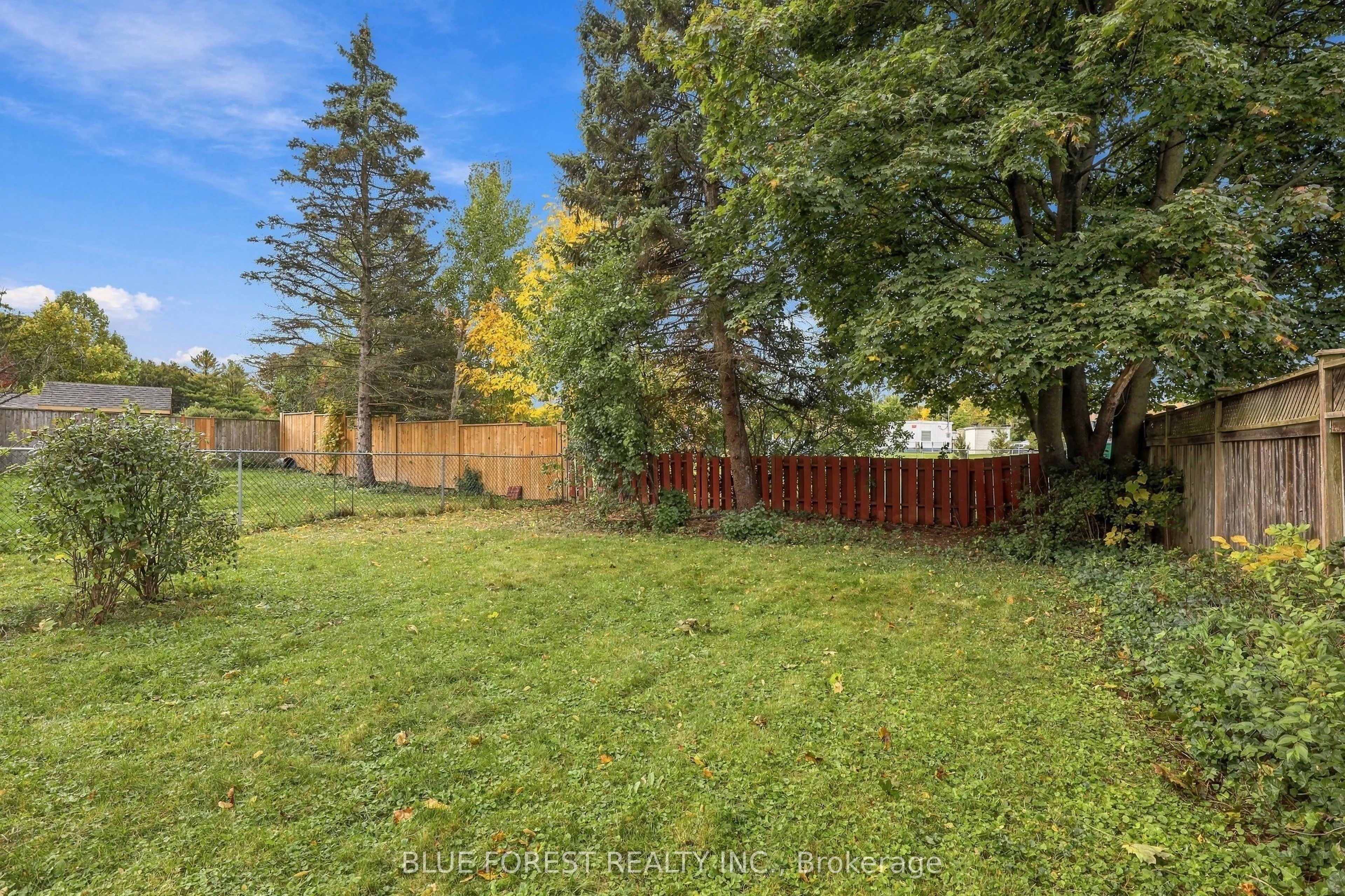 673 Galloway Crescent