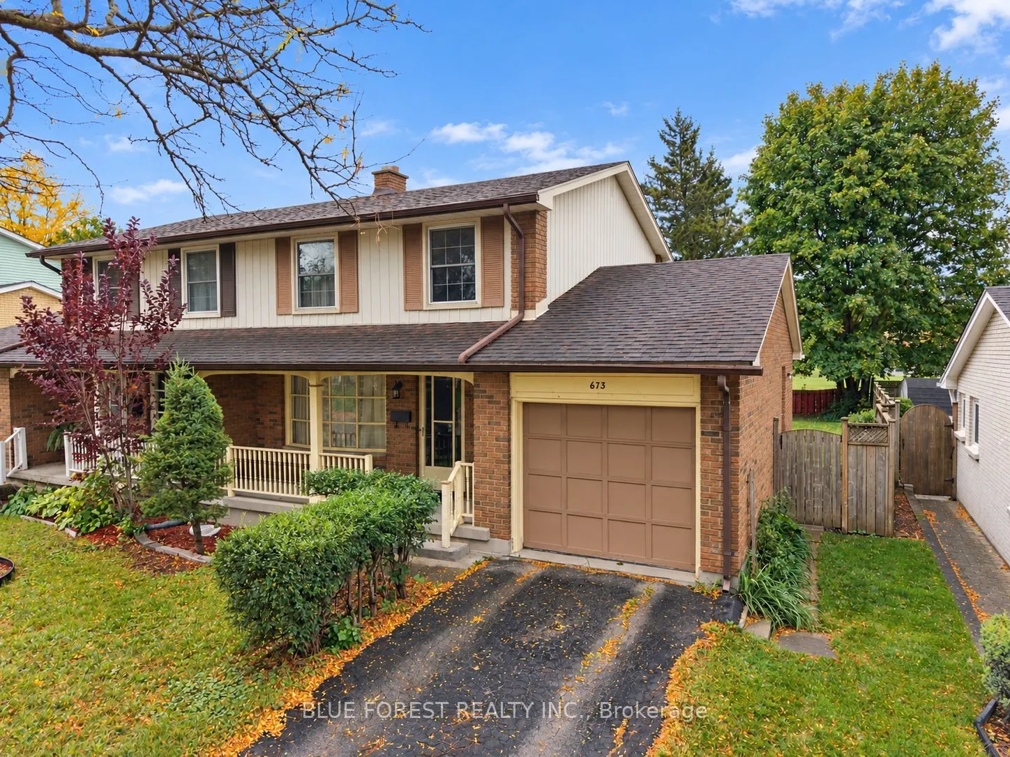 673 Galloway Crescent