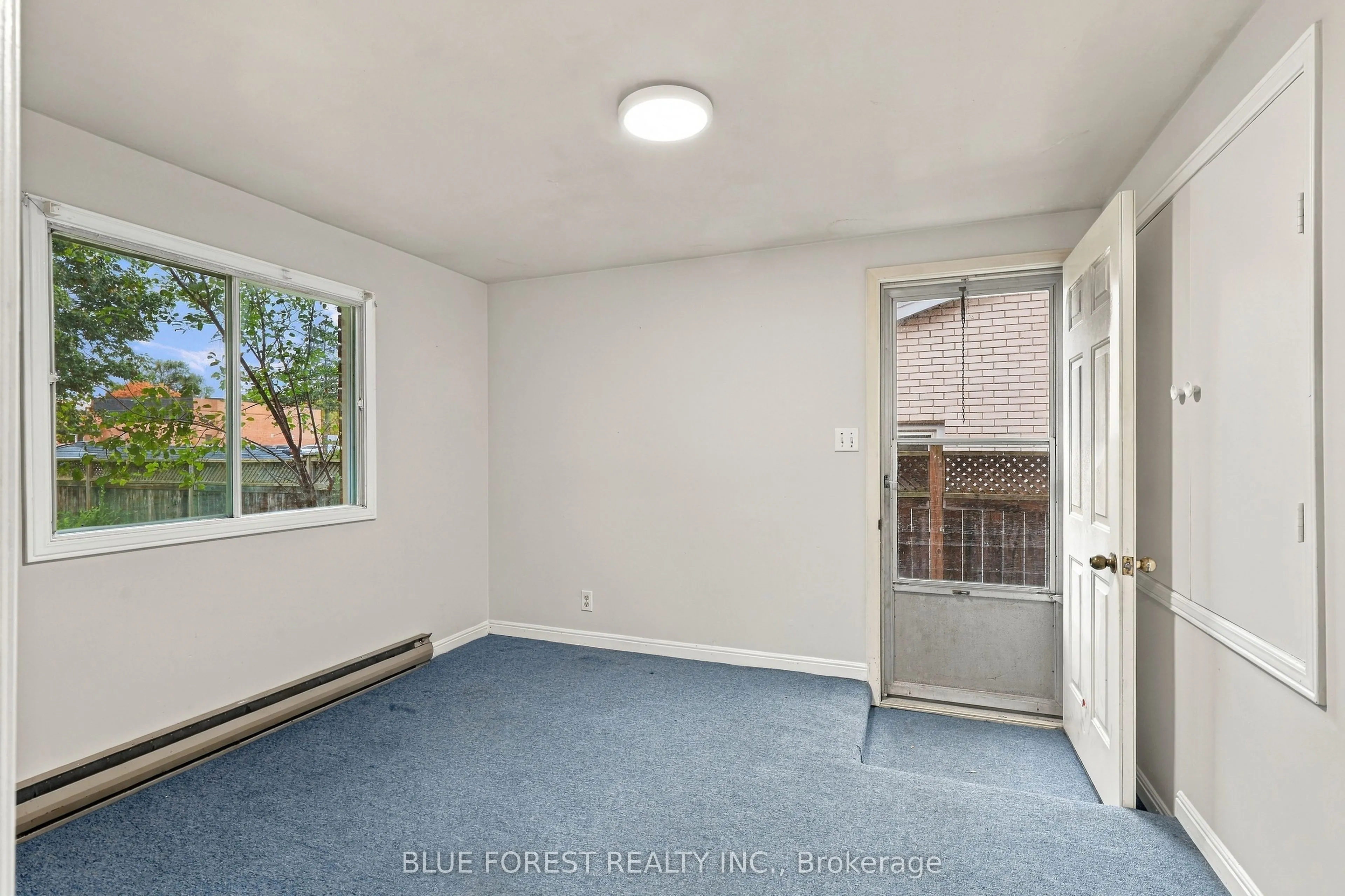673 Galloway Crescent