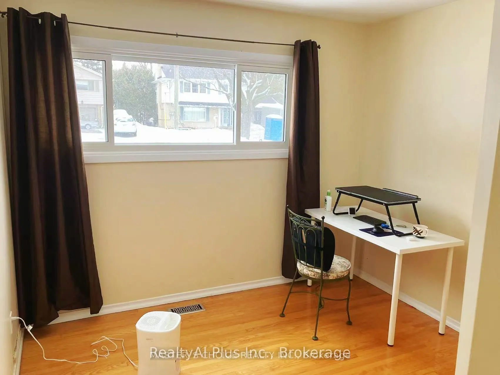57 Ripplewood Crescent #Upper