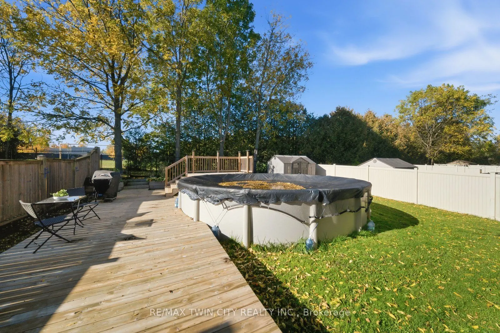 24 Hollingshead Road