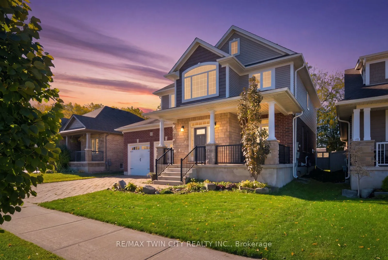 24 Hollingshead Road