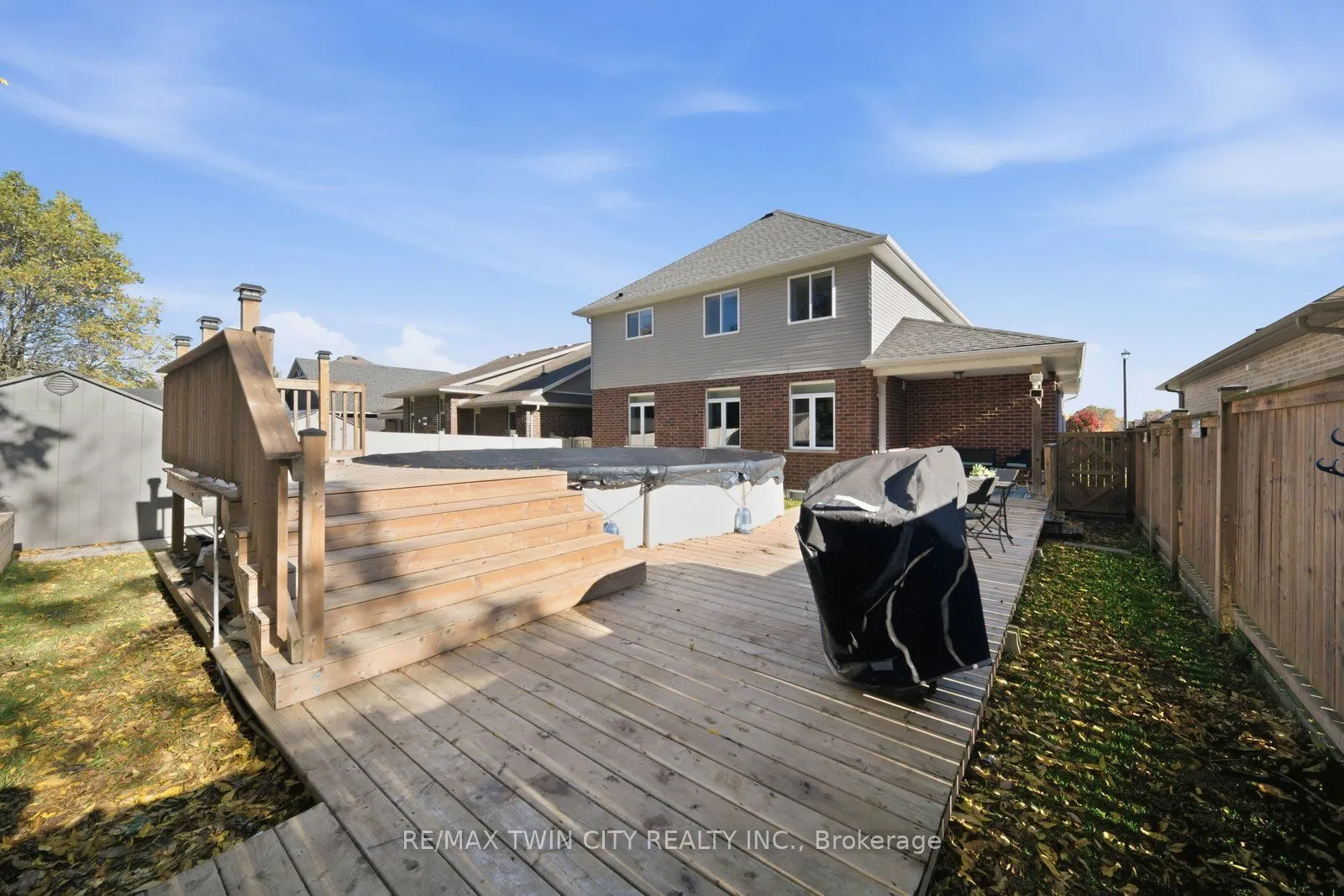24 Hollingshead Road