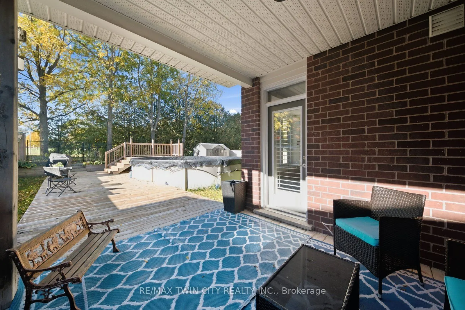 24 Hollingshead Road