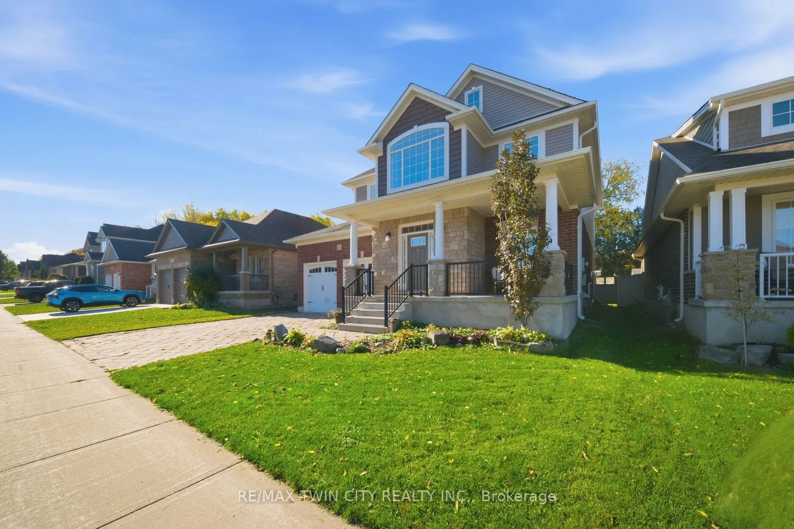 24 Hollingshead Road