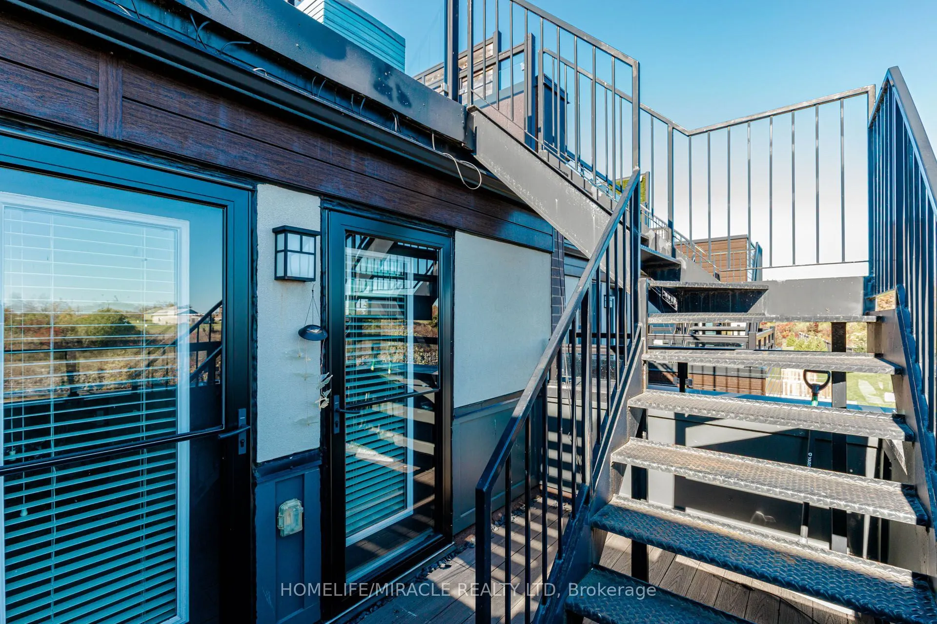 35 Midhurst Heights #19