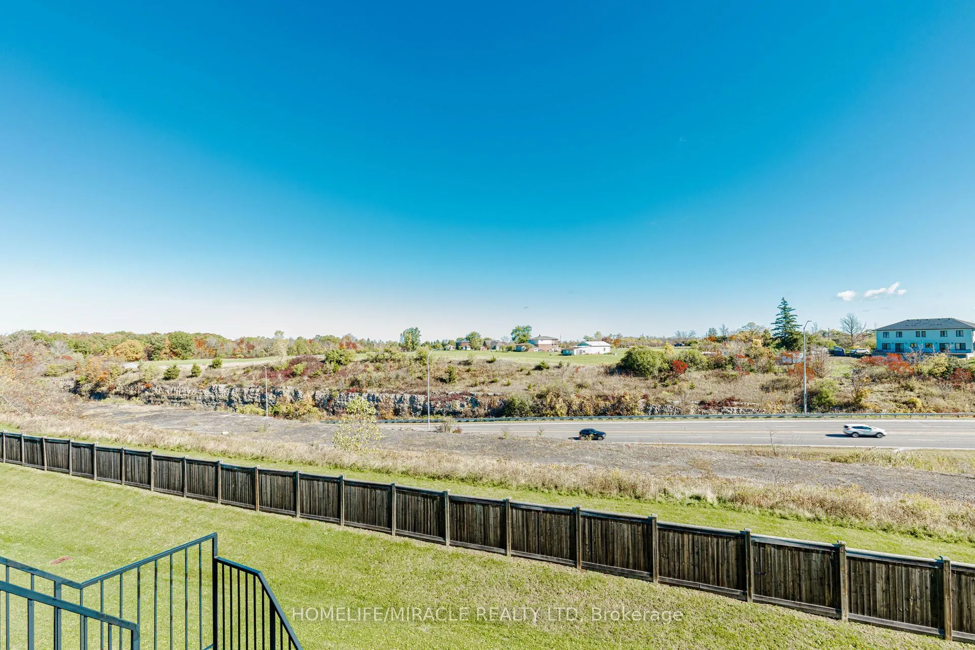 35 Midhurst Heights #19