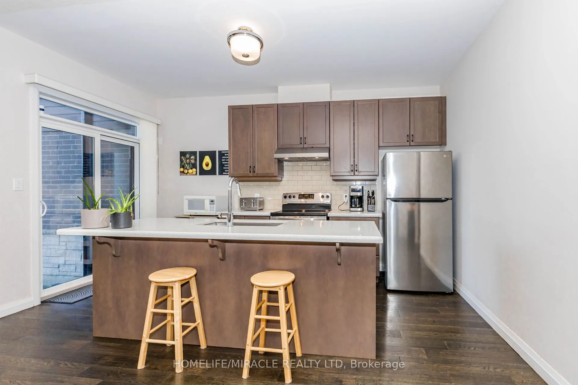 35 Midhurst Heights #19