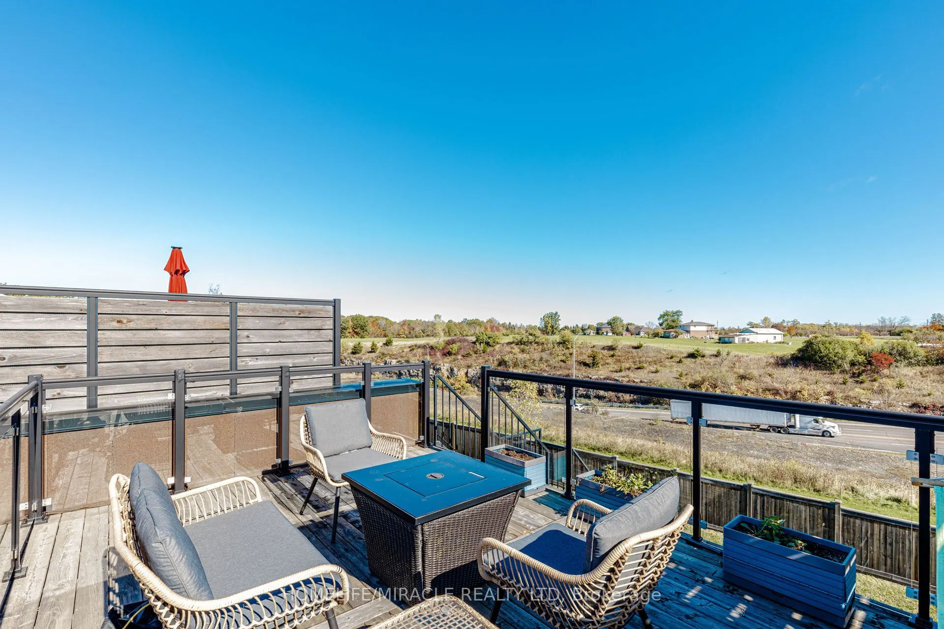 35 Midhurst Heights #19