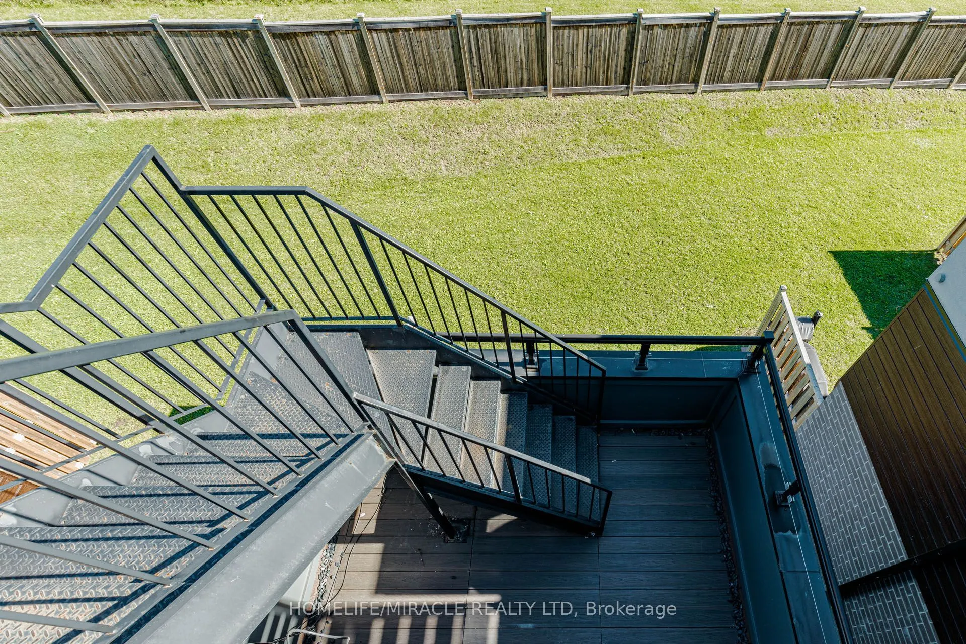 35 Midhurst Heights #19