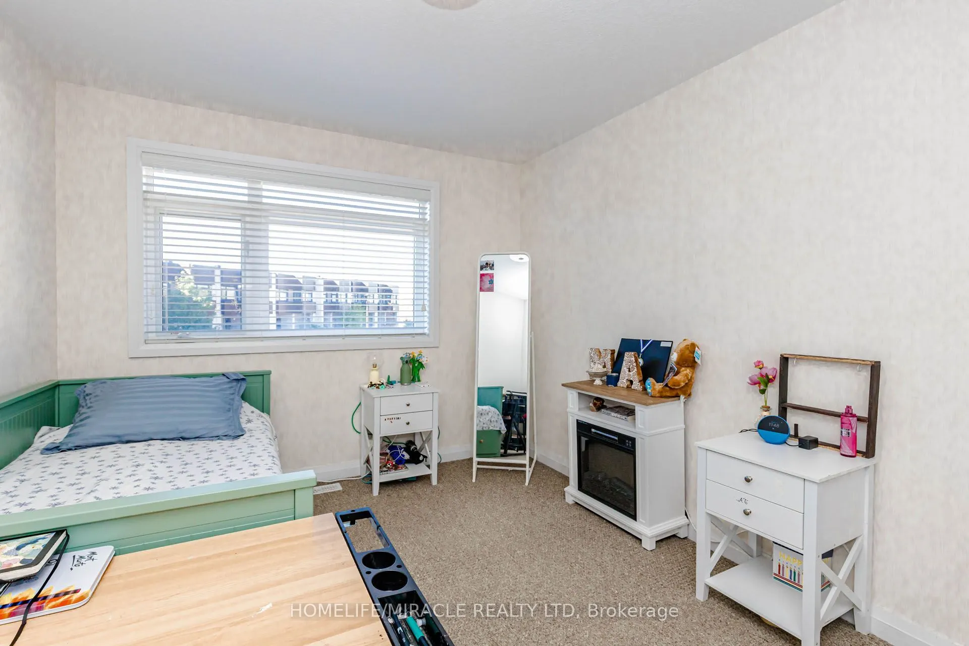 35 Midhurst Heights #19