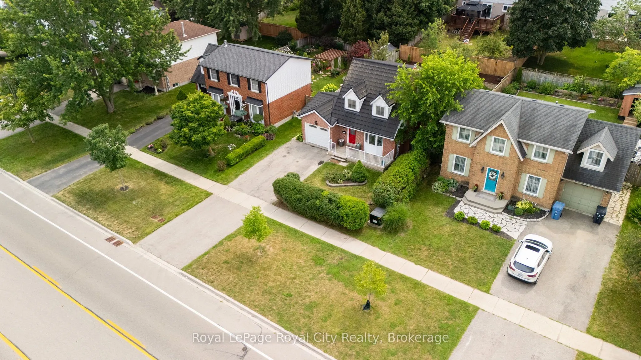 245 Elmira Road S