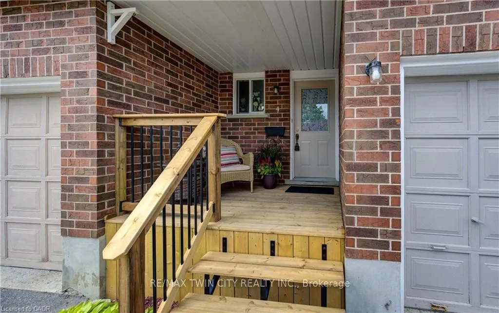360 Cornridge Place #4