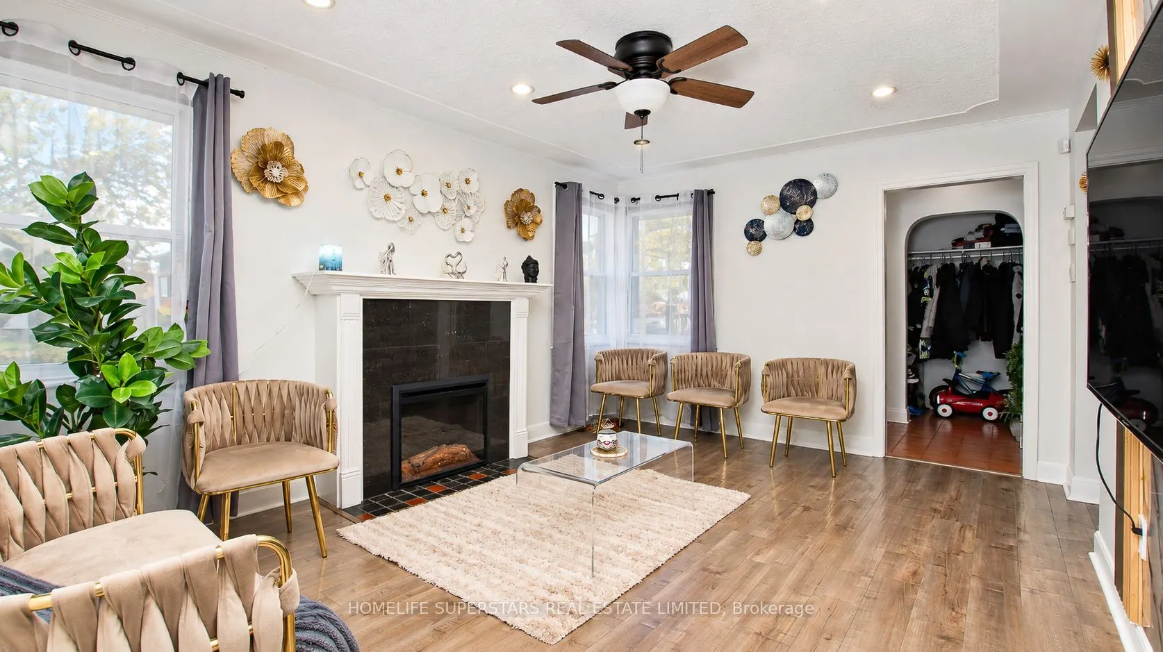 706 Rowntree Avenue