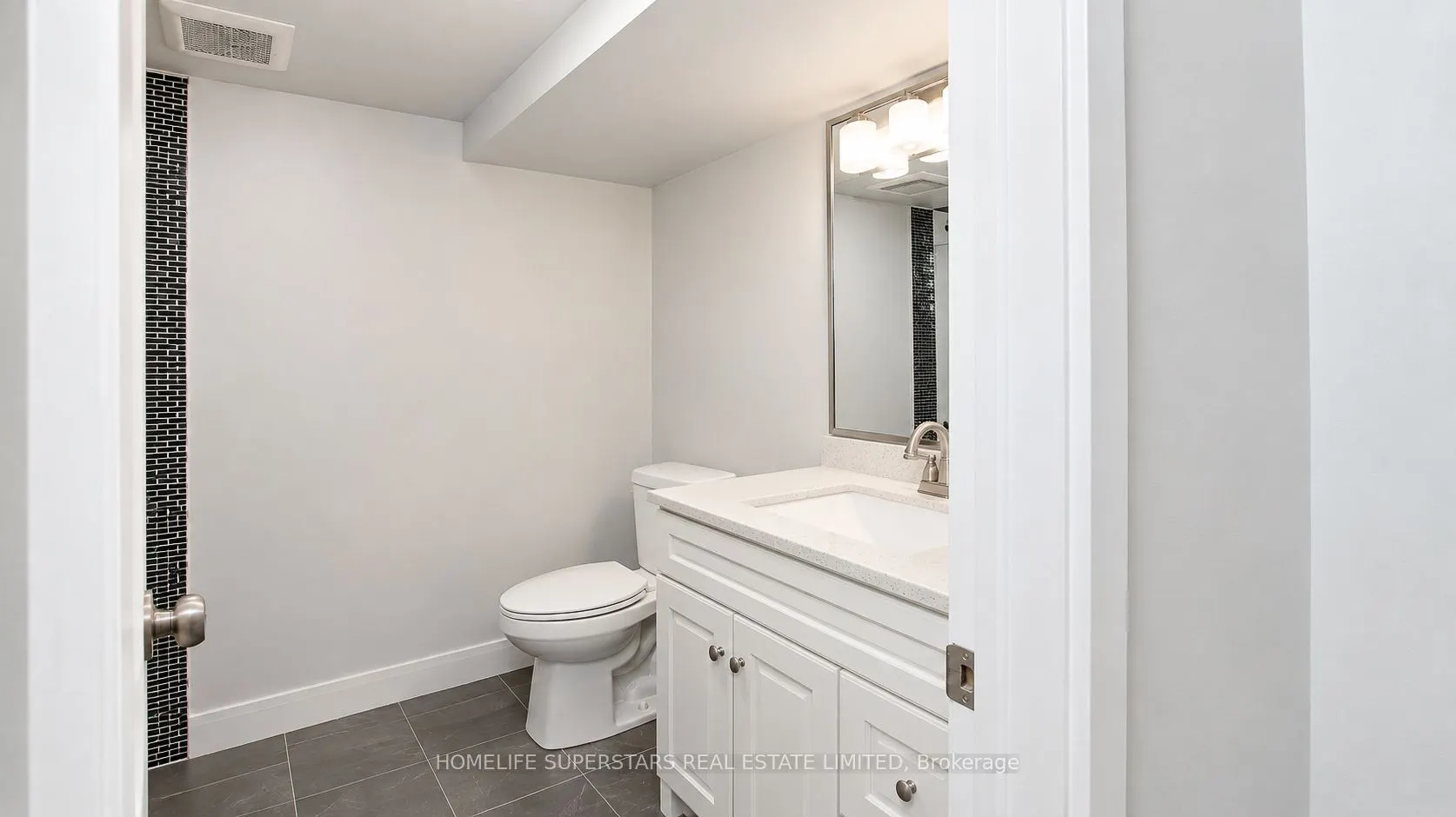 706 Rowntree Avenue
