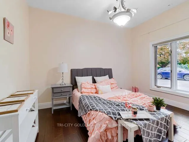 16 OCHS Drive
