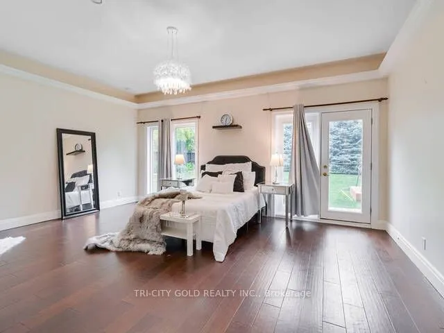 16 OCHS Drive