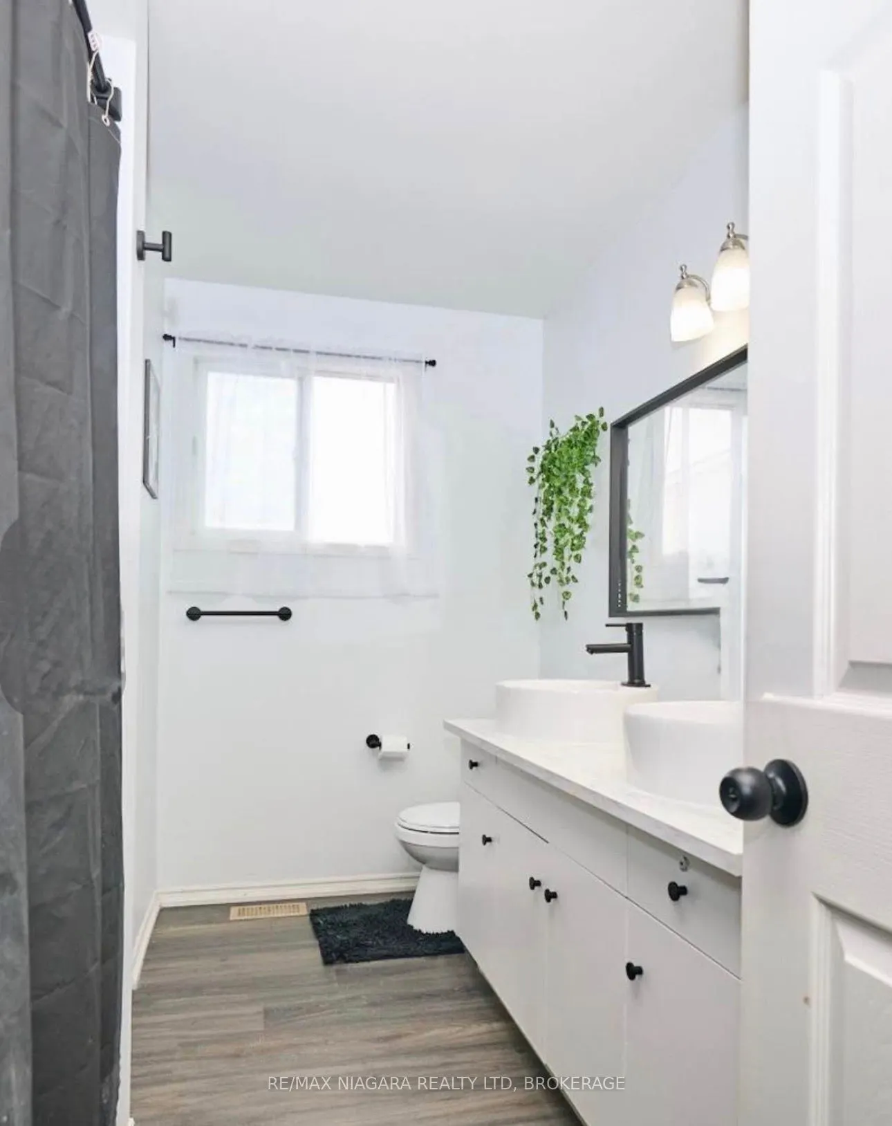 20 Station Street #Main Floor
