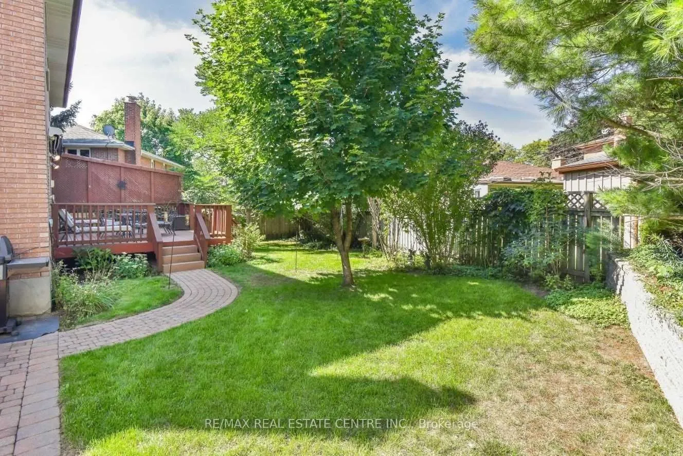 28 Walnut Drive