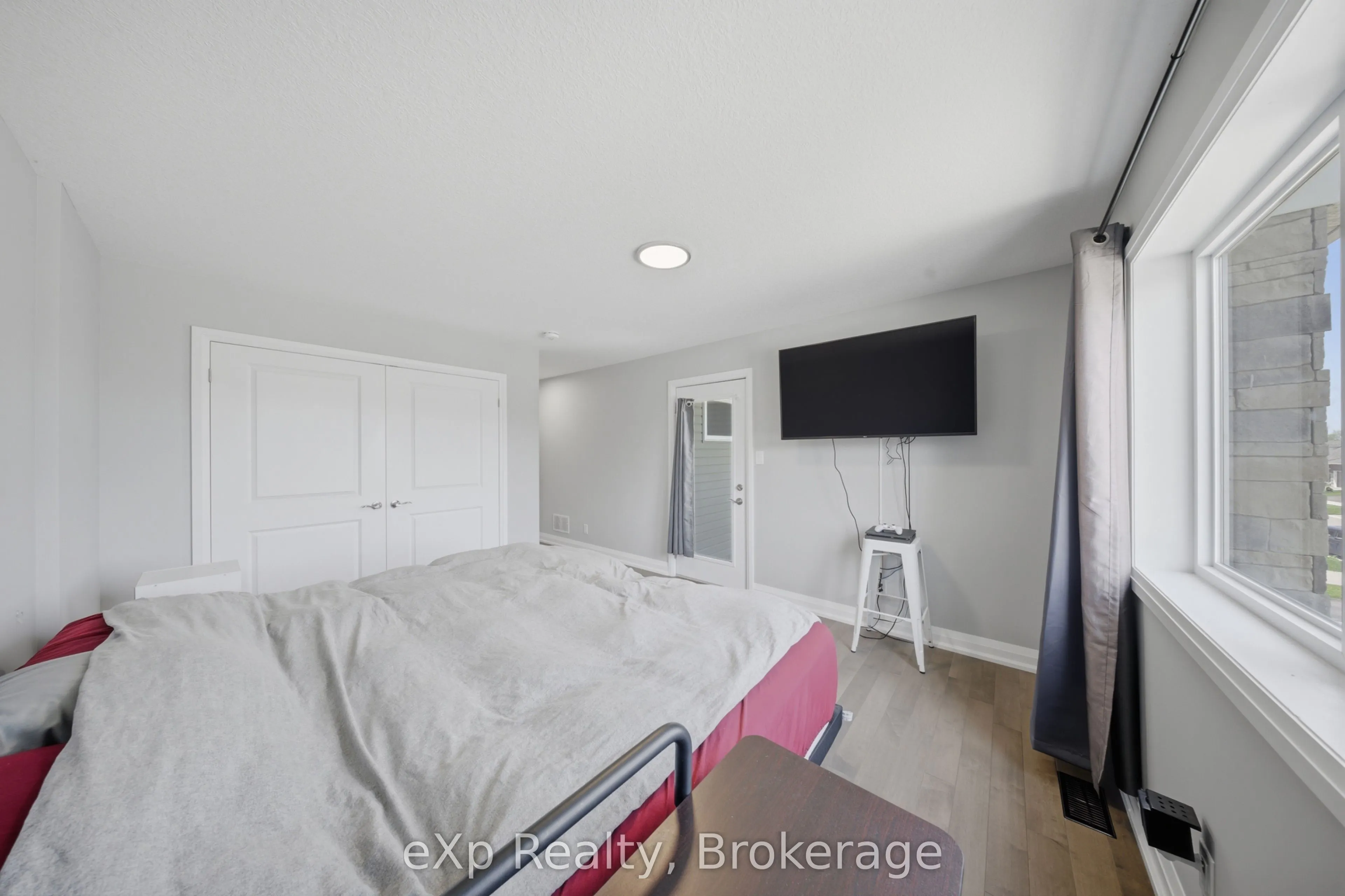 107 Stephenson Way