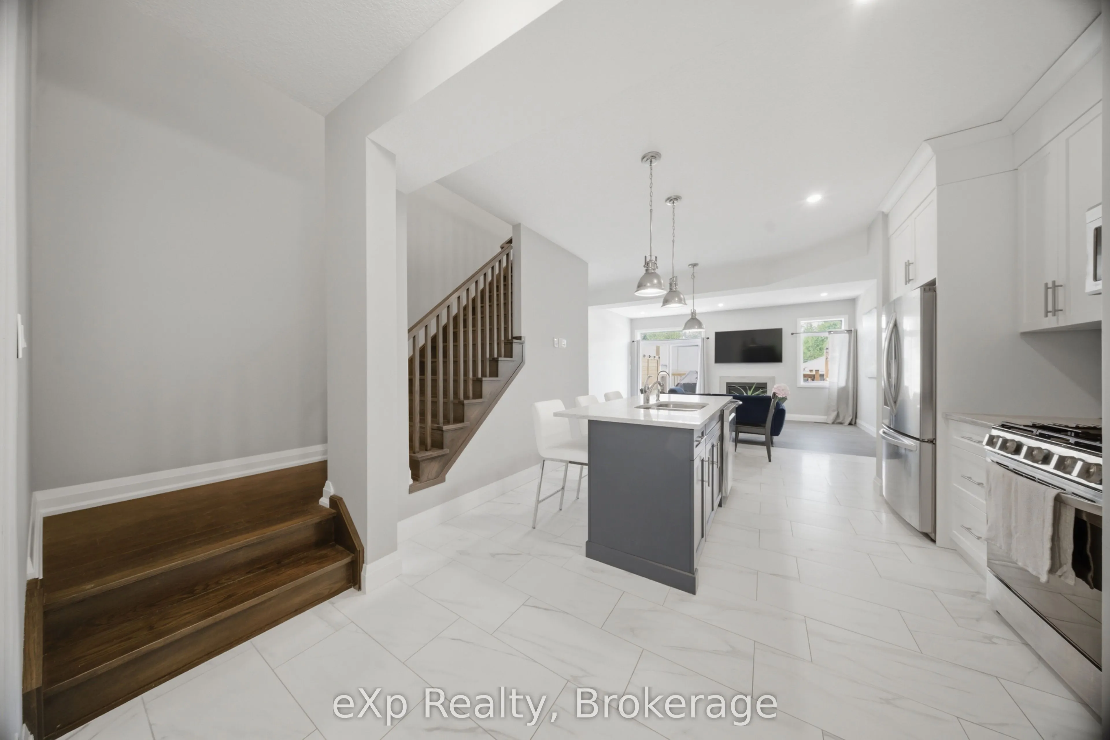 107 Stephenson Way