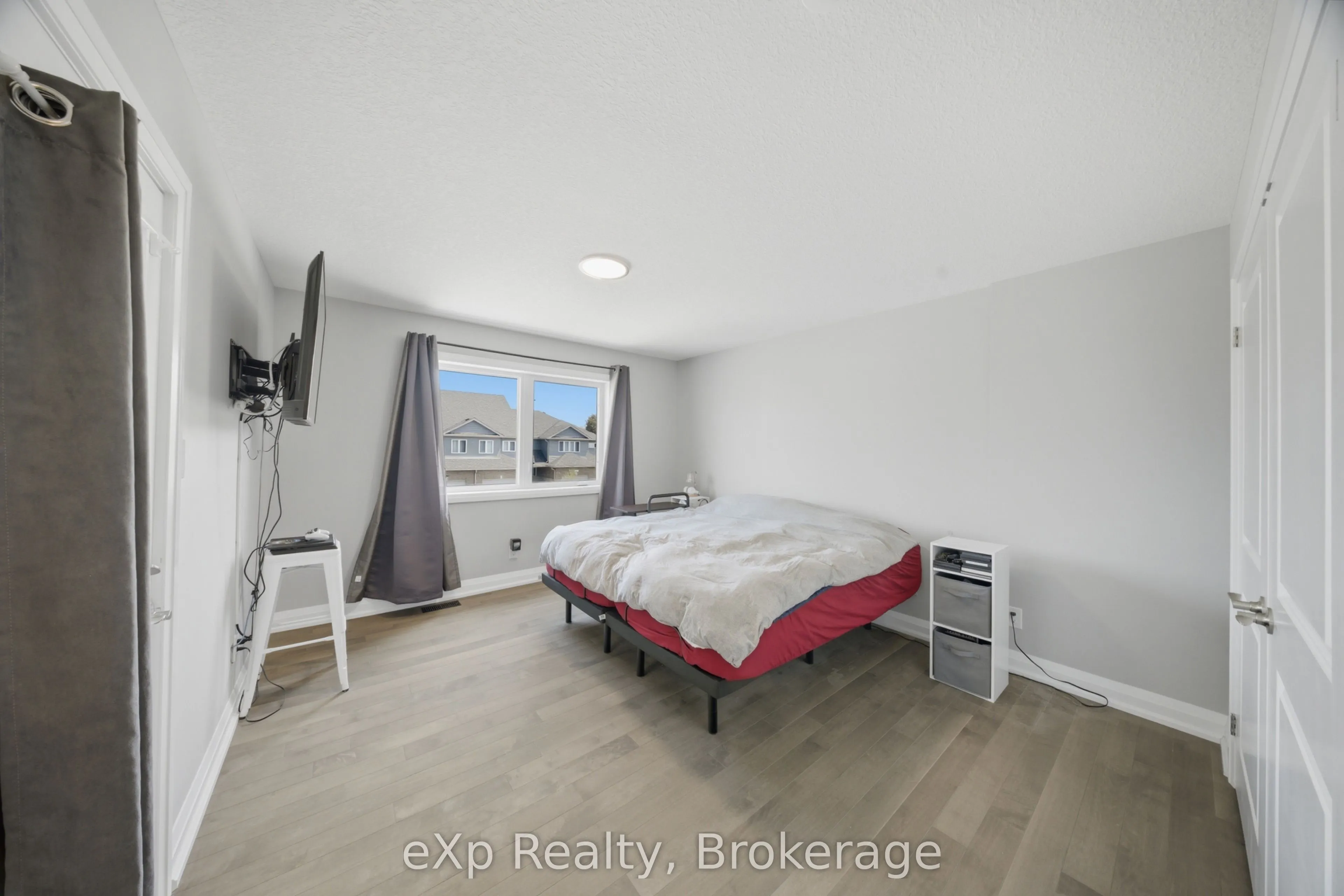 107 Stephenson Way