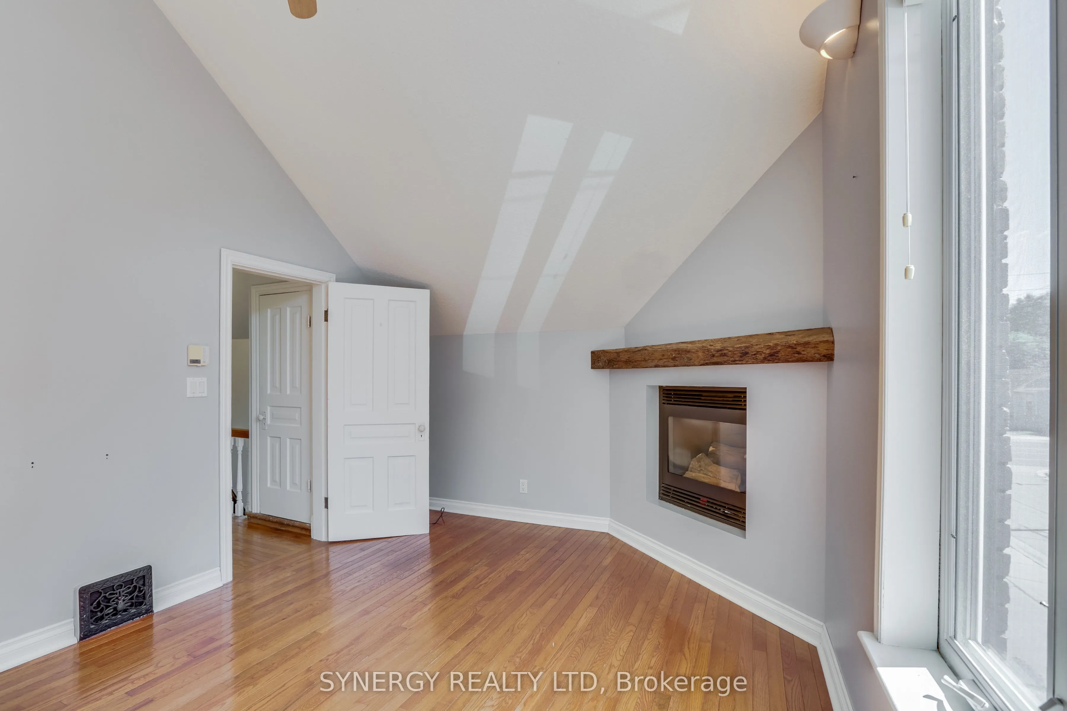 2 Erie Avenue