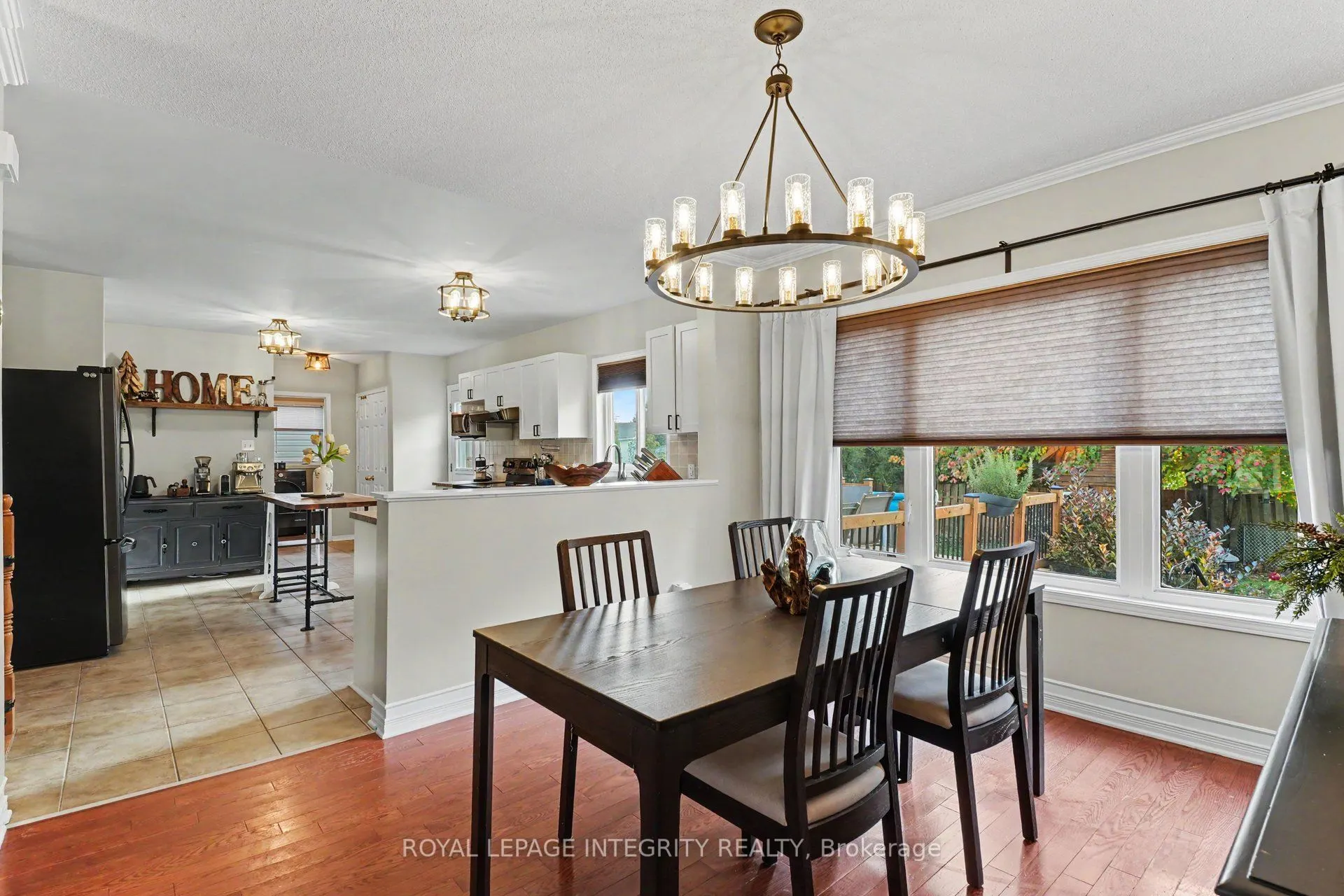 84 LAMADELEINE Boulevard