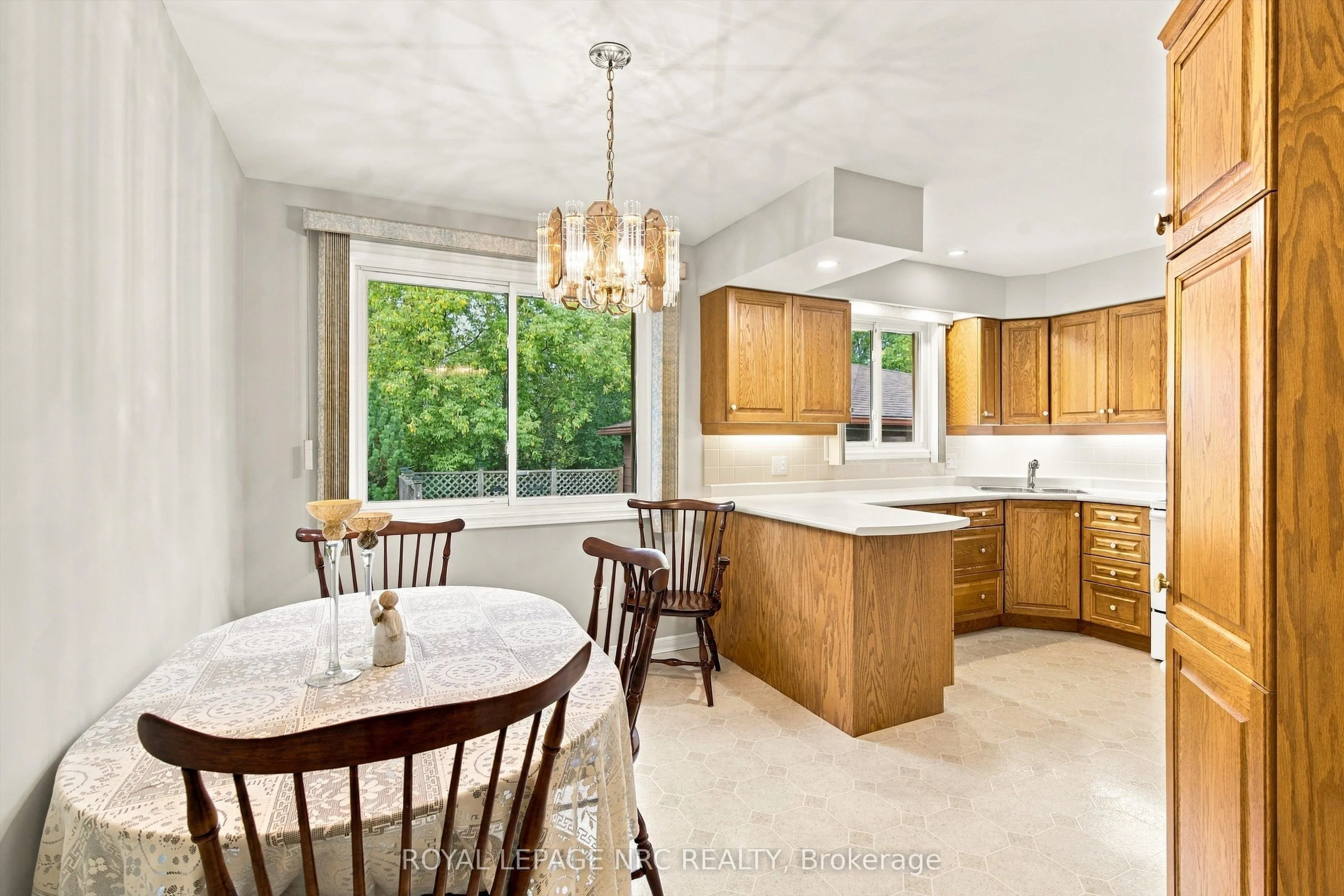 13 Hardwood Grove
