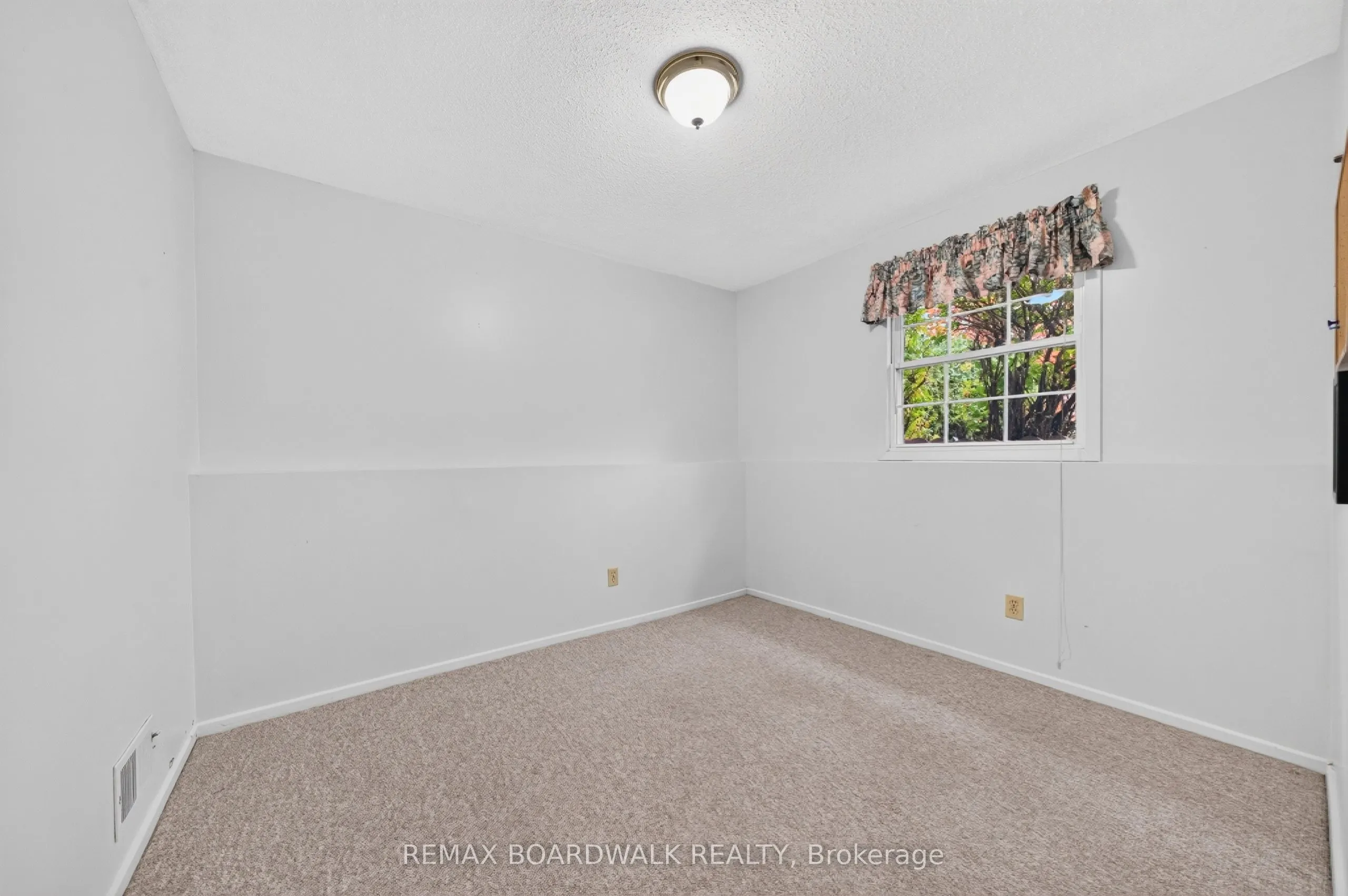 20 Tripp Crescent