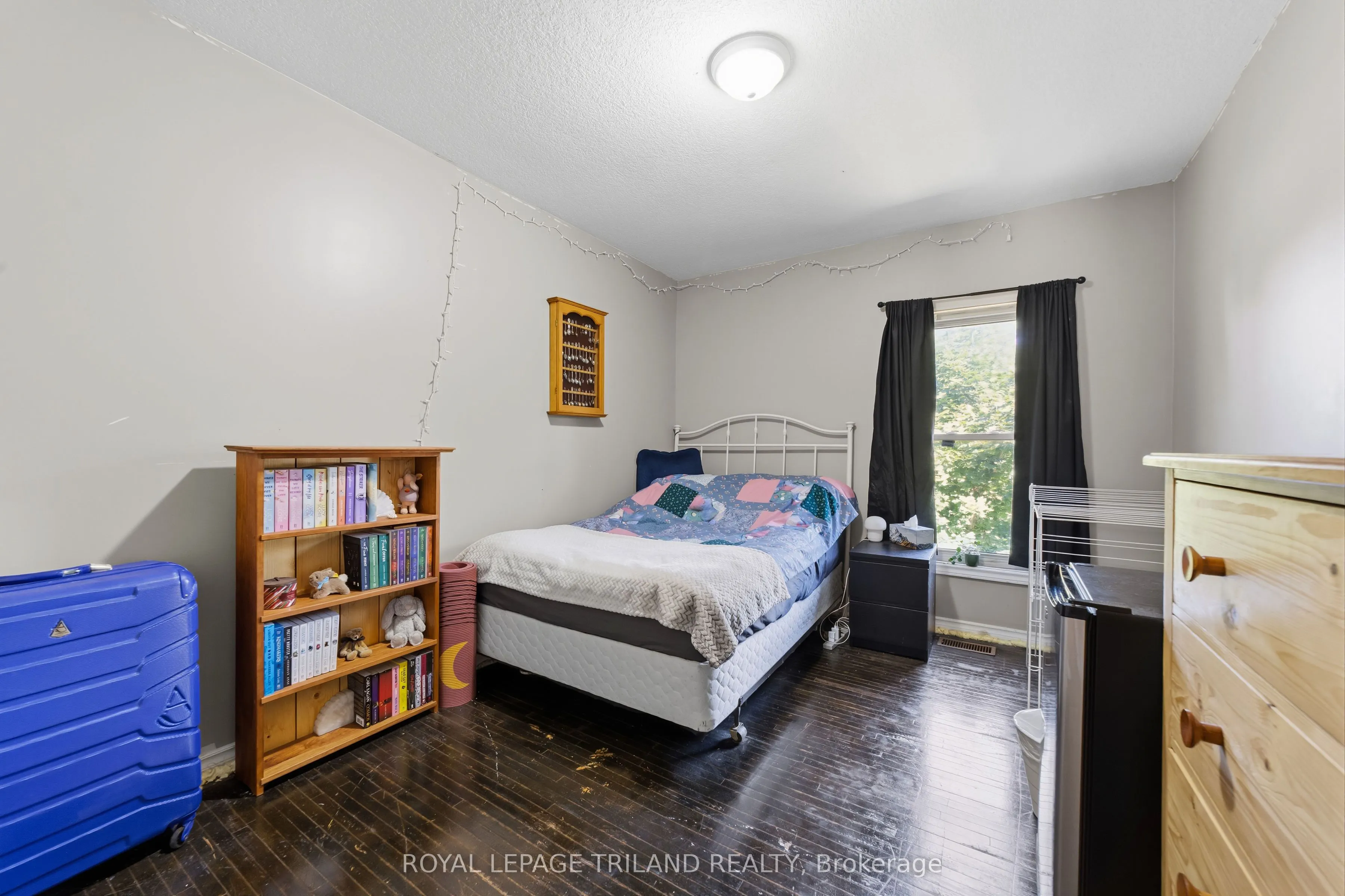 15 Dundas Street