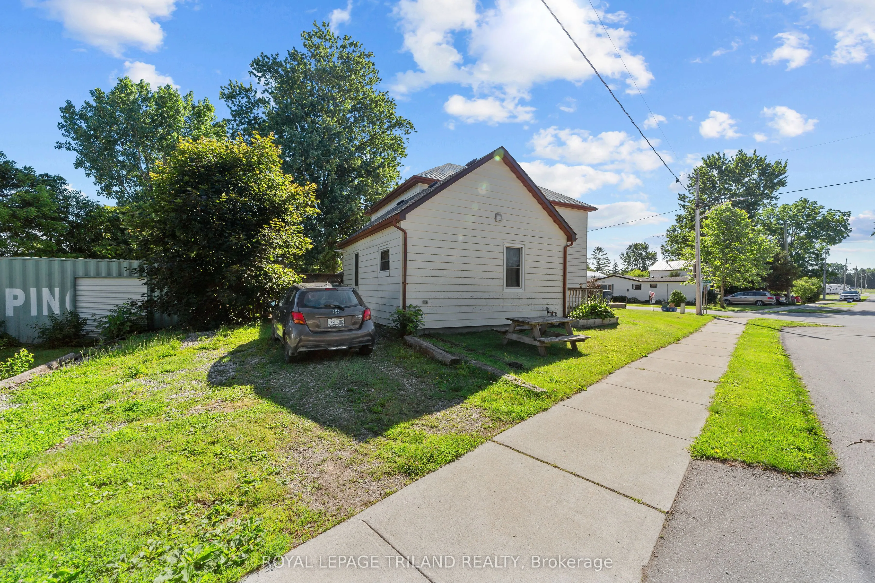 15 Dundas Street