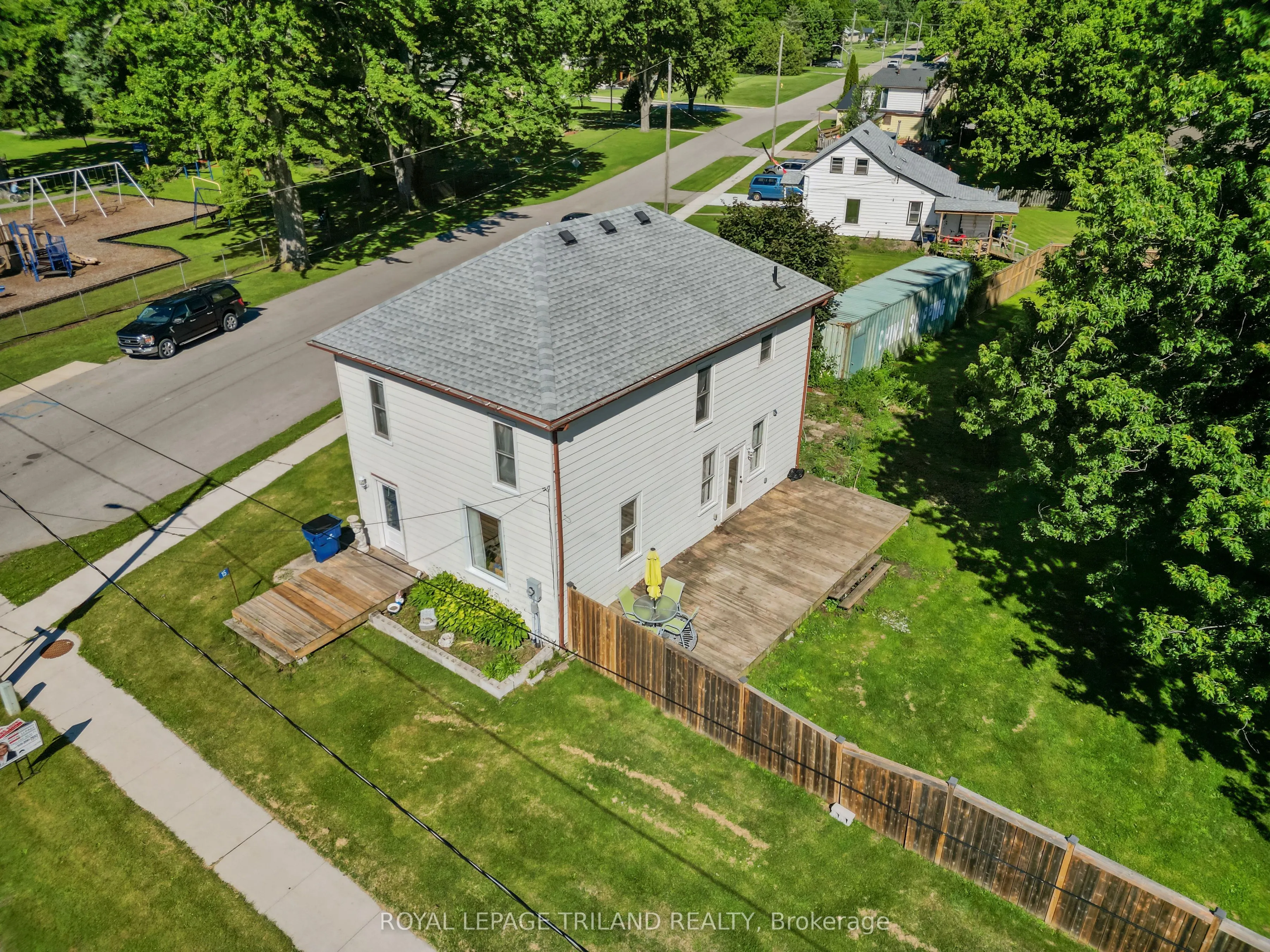 15 Dundas Street