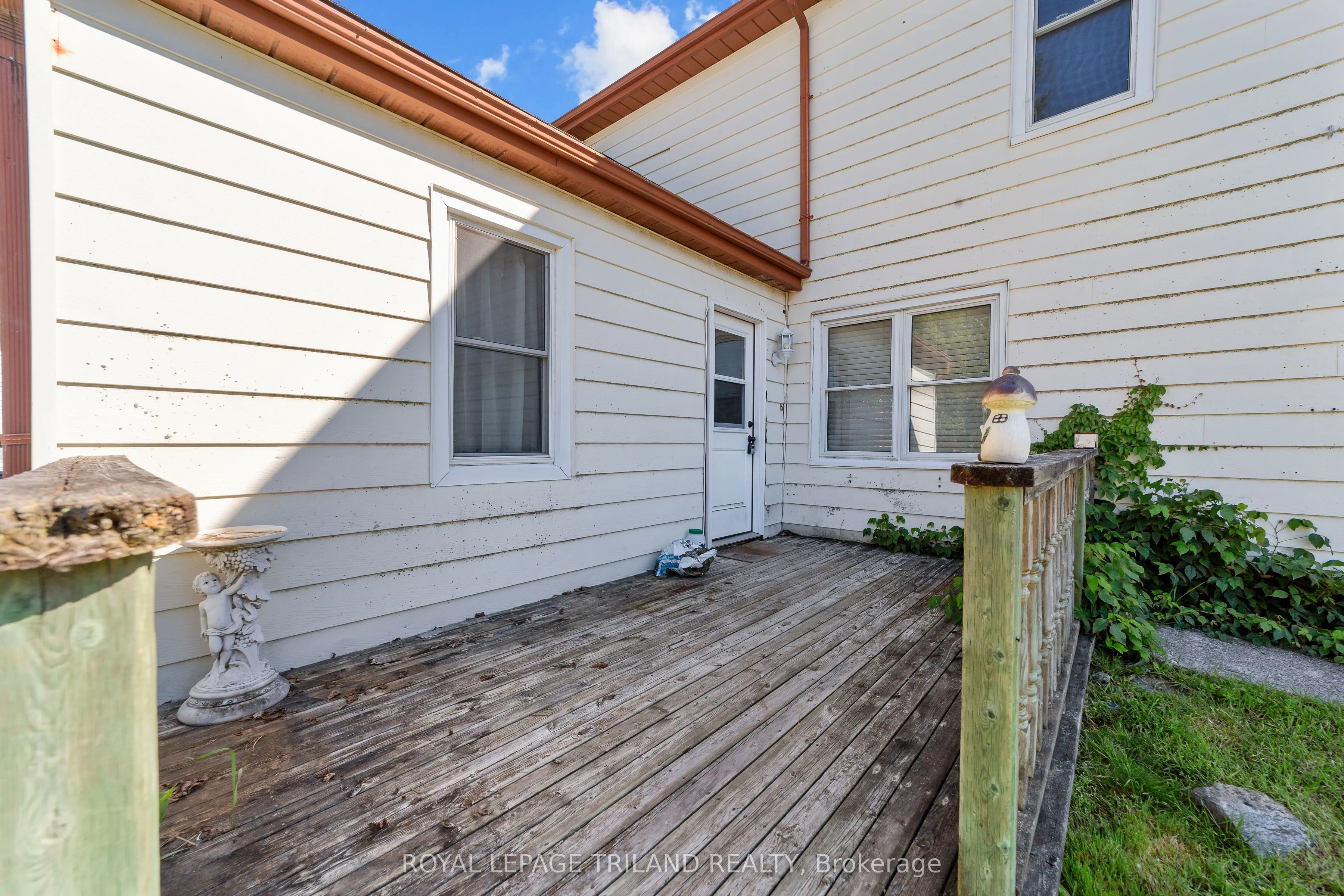 15 Dundas Street
