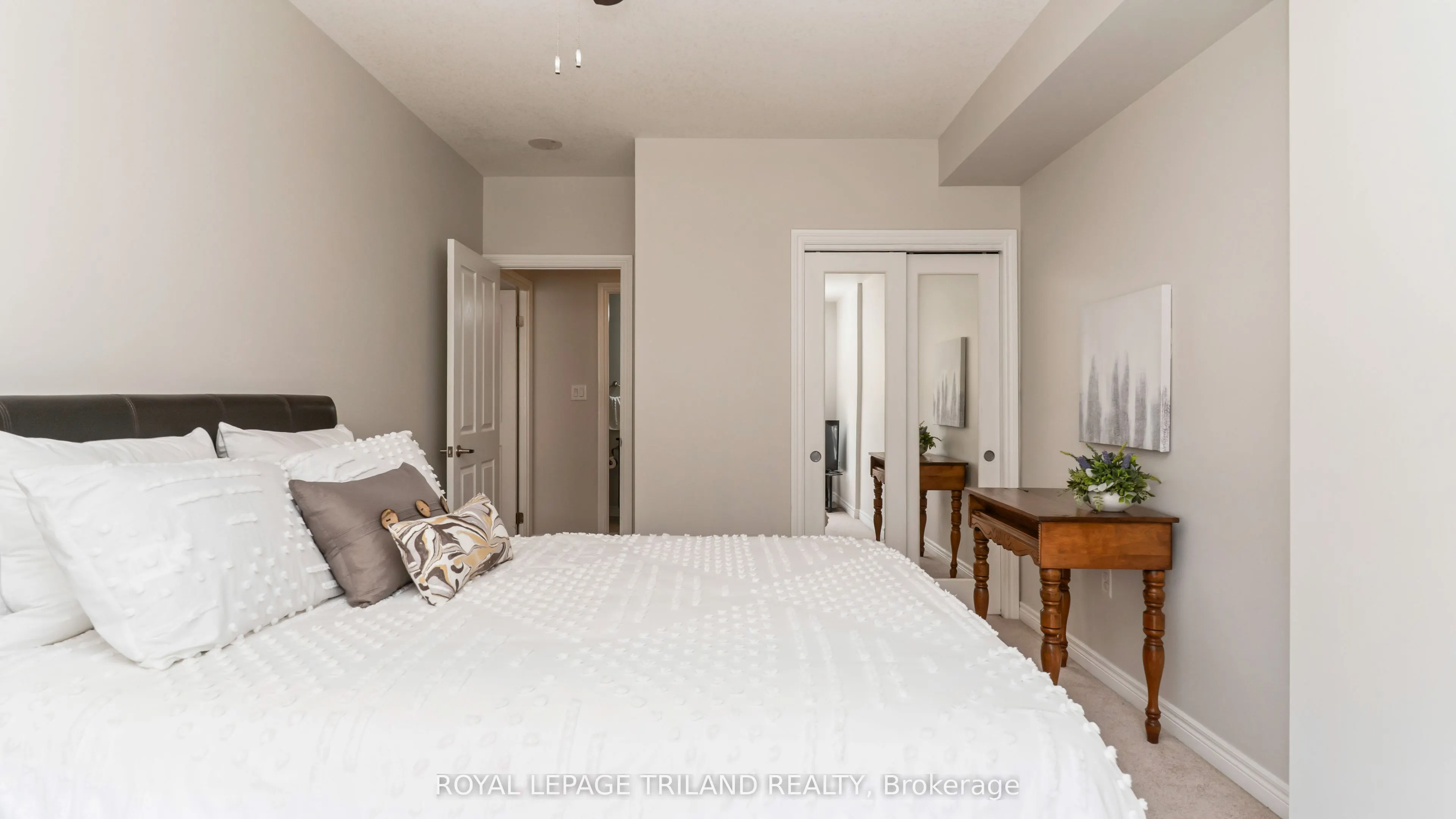 1030 Coronation Drive #812