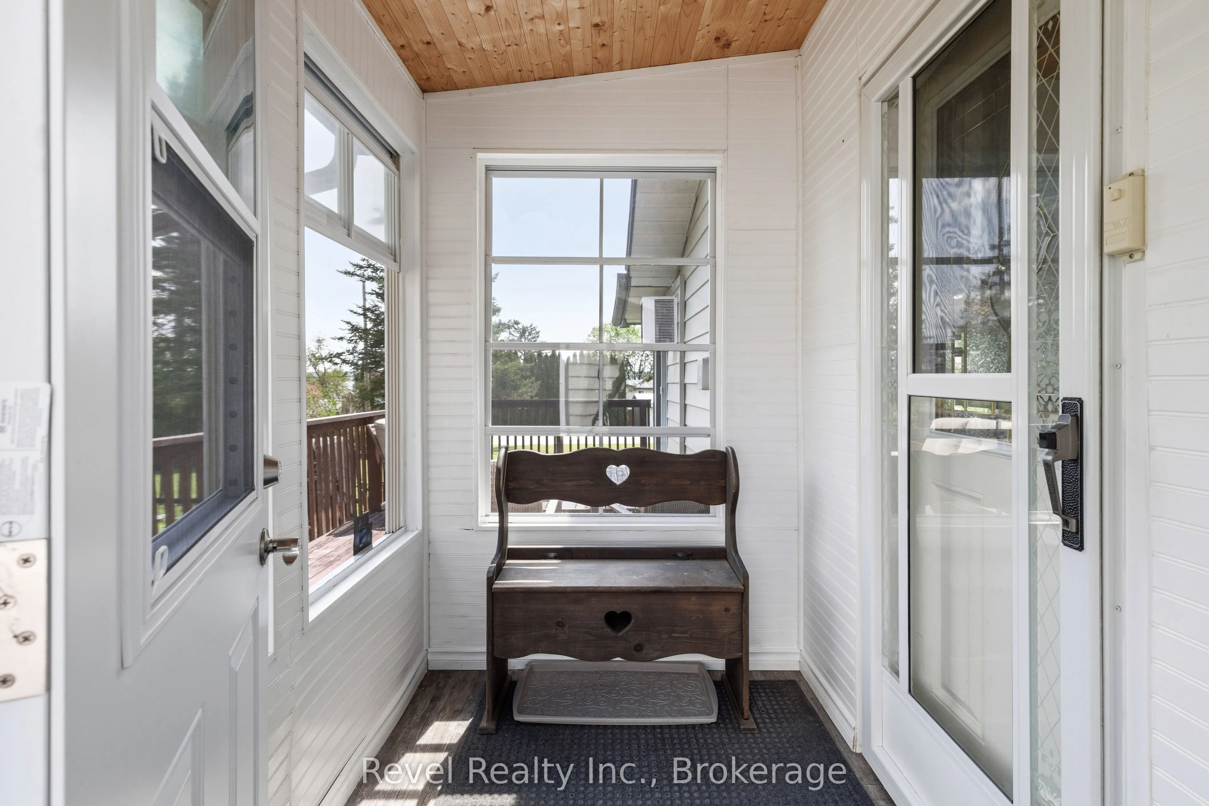 133 Victoria Drive E