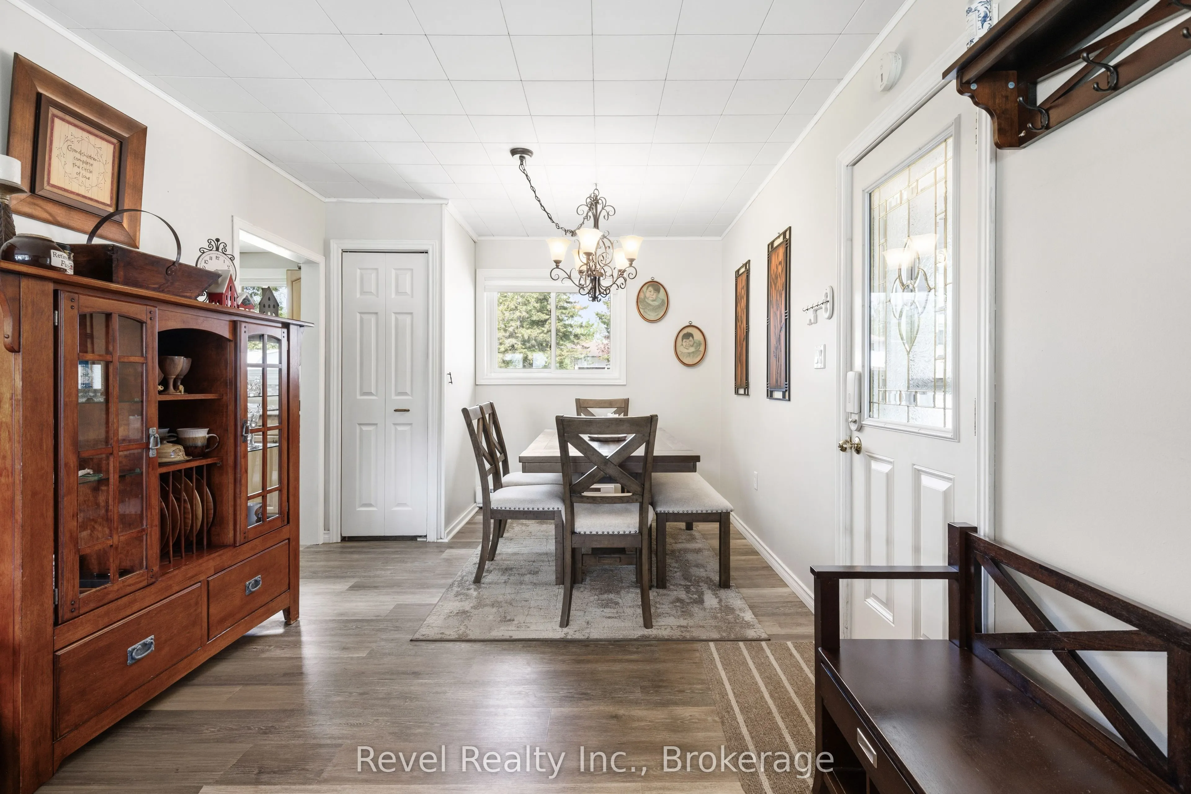 133 Victoria Drive E