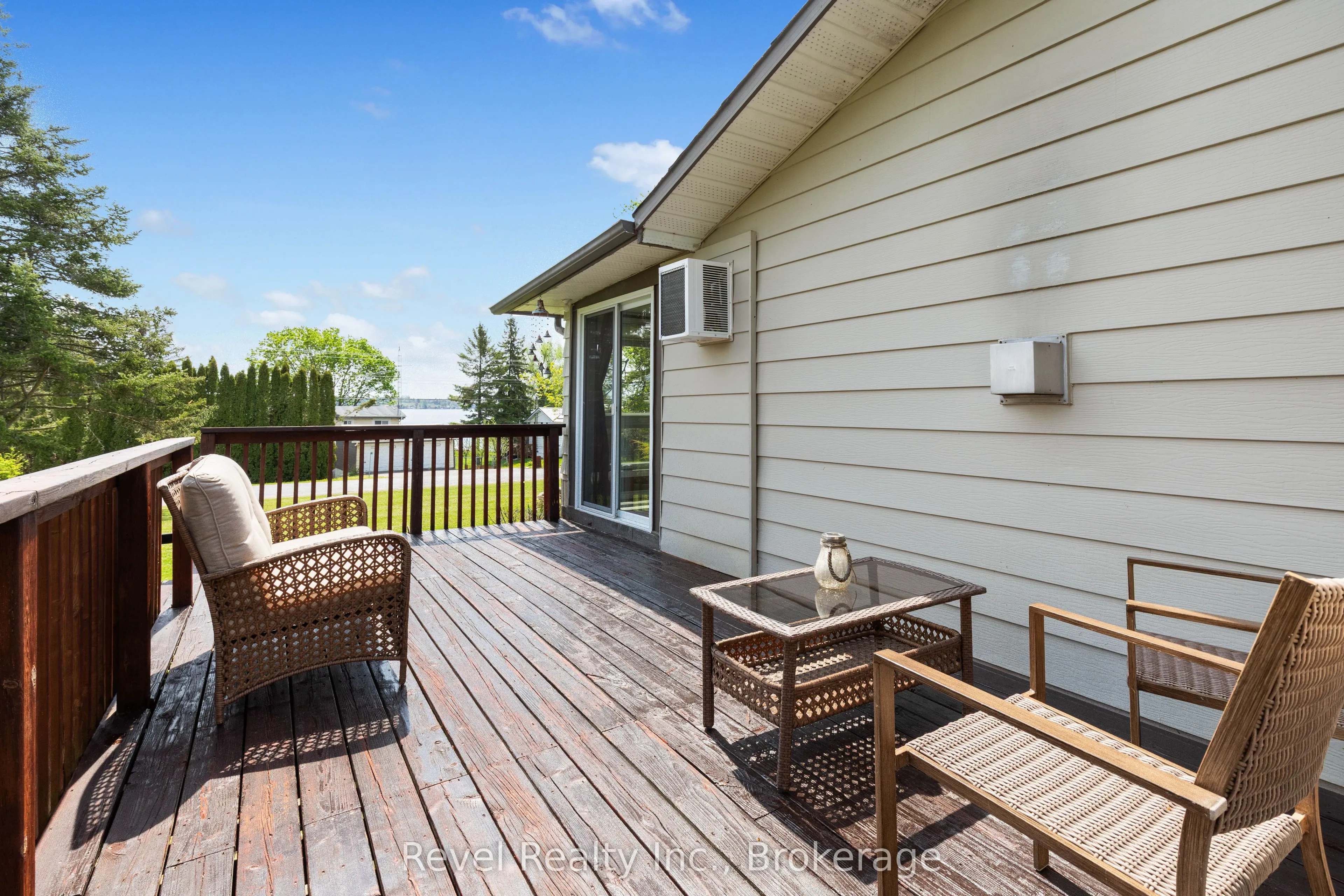 133 Victoria Drive E