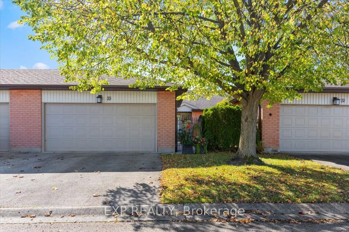 55 Fiddlers Green Road #33