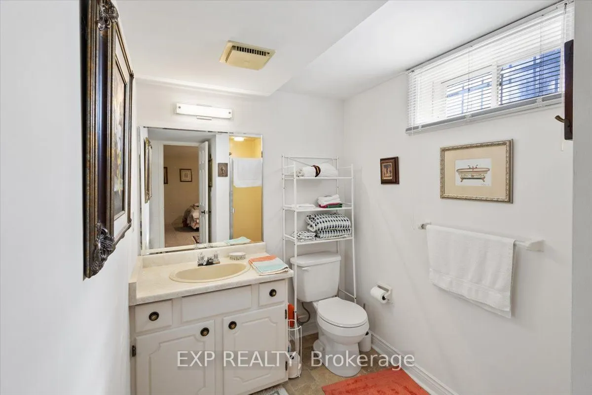 55 Fiddlers Green Road #33