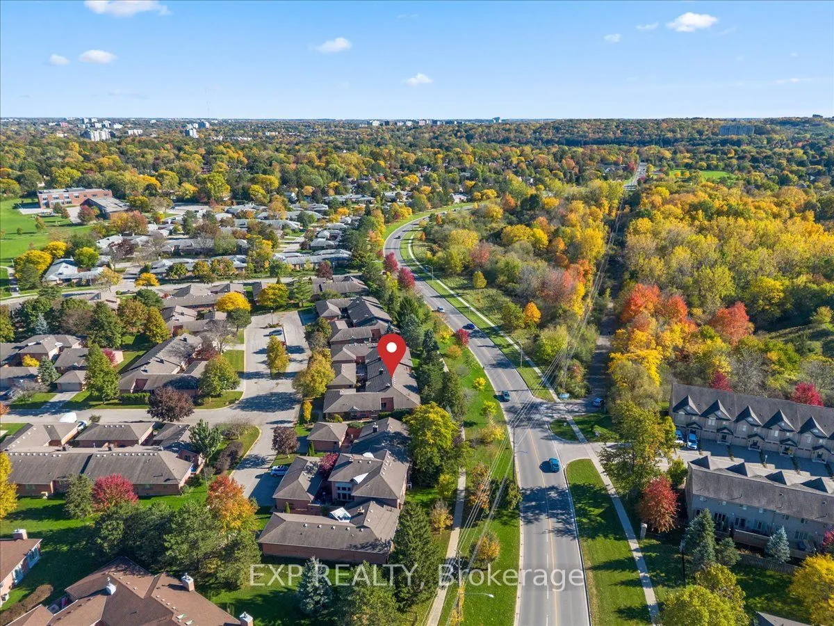 55 Fiddlers Green Road #33