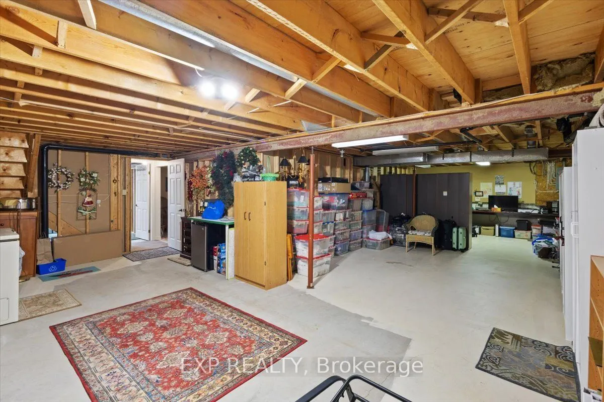 55 Fiddlers Green Road #33