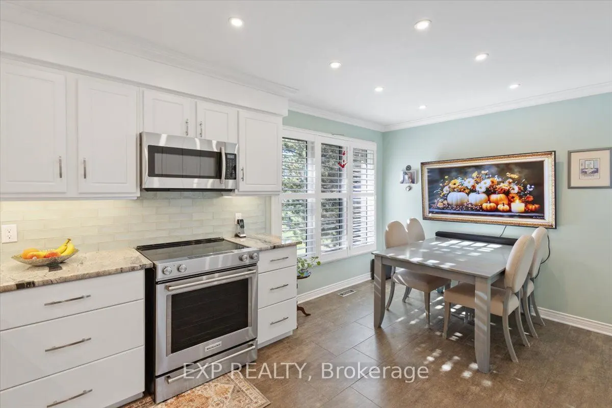 55 Fiddlers Green Road #33
