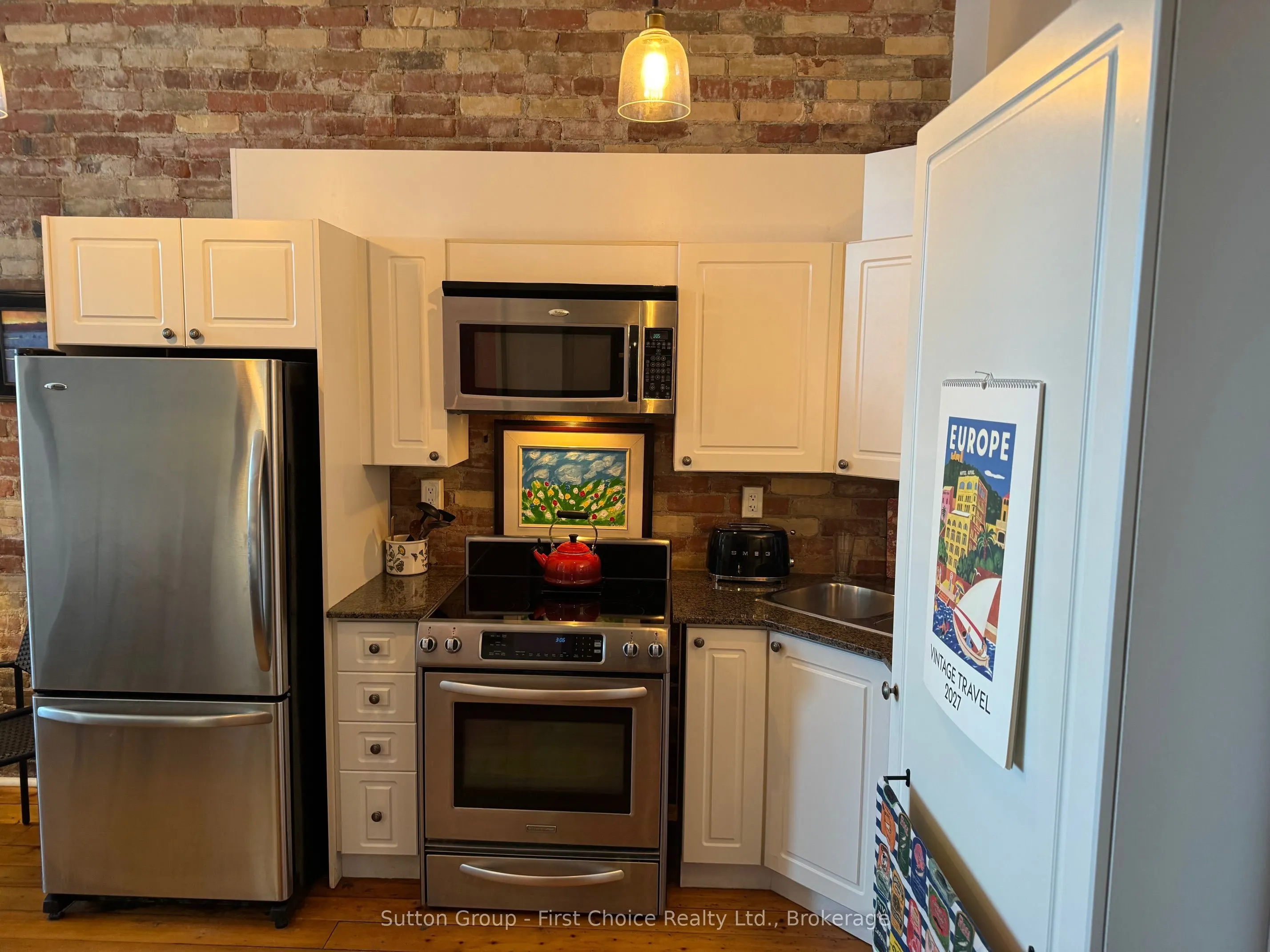 66 WELLINGTON Street ##201