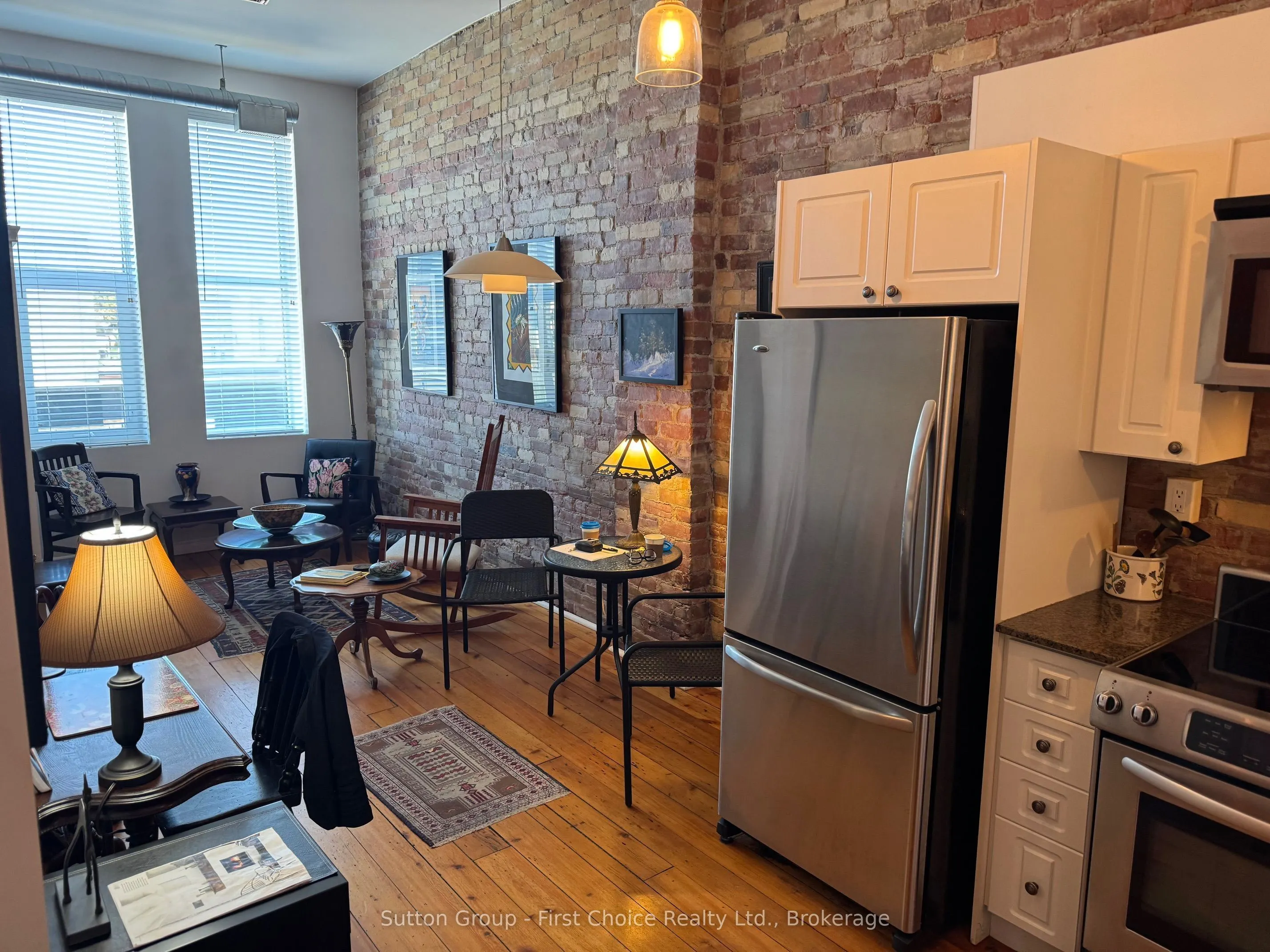 66 WELLINGTON Street ##201